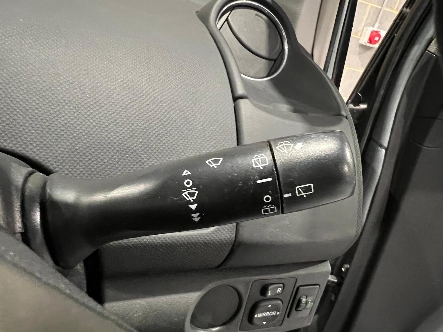 Used Toyota Yaris 2009 for sale - 76945397: Photo 17