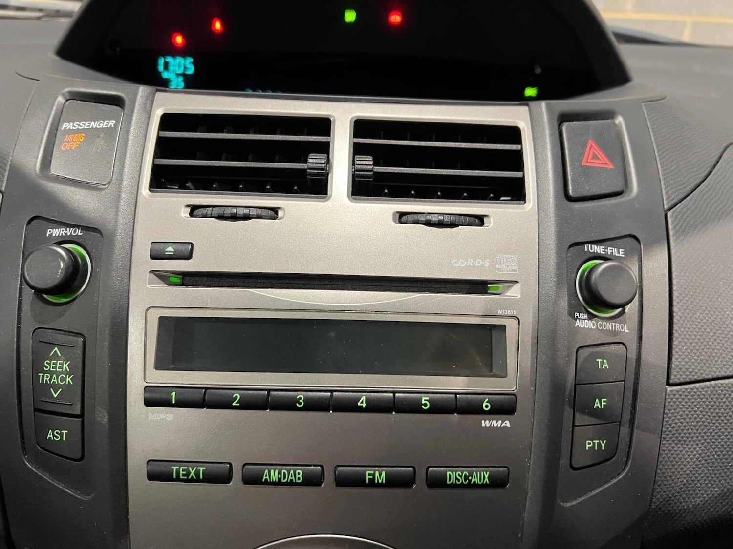 Used Toyota Yaris 2009 for sale - 76945397: Photo 31