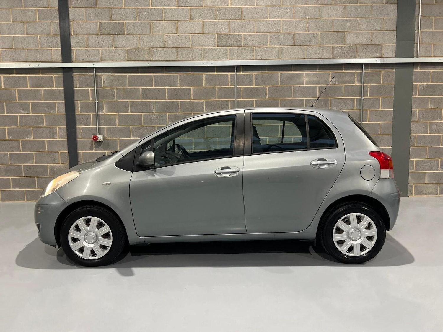 Used Toyota Yaris 2009 for sale - 76945397: Photo 6