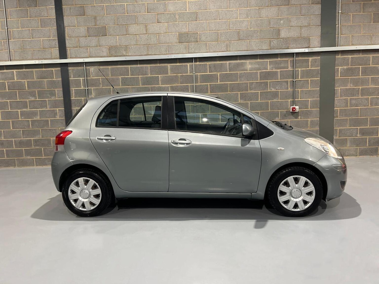 Used Toyota Yaris 2009 for sale - 76945397: Photo 8