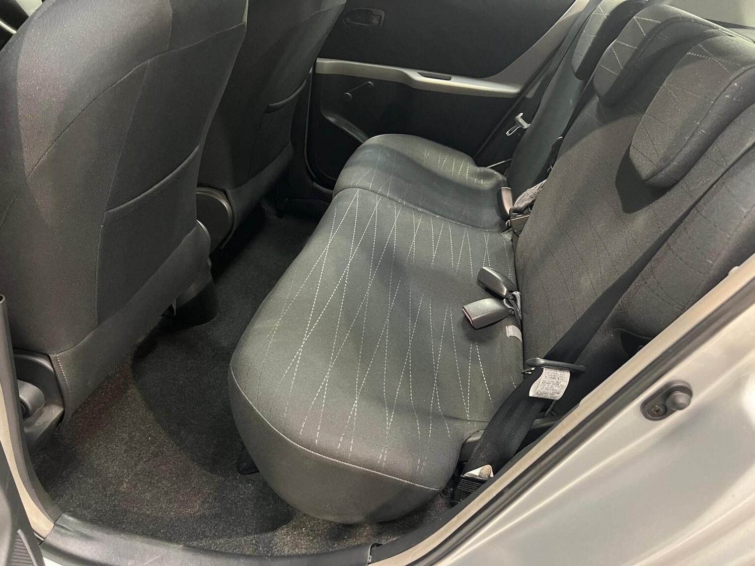 Used Toyota Yaris 2006 for sale - 76945391: Photo 18