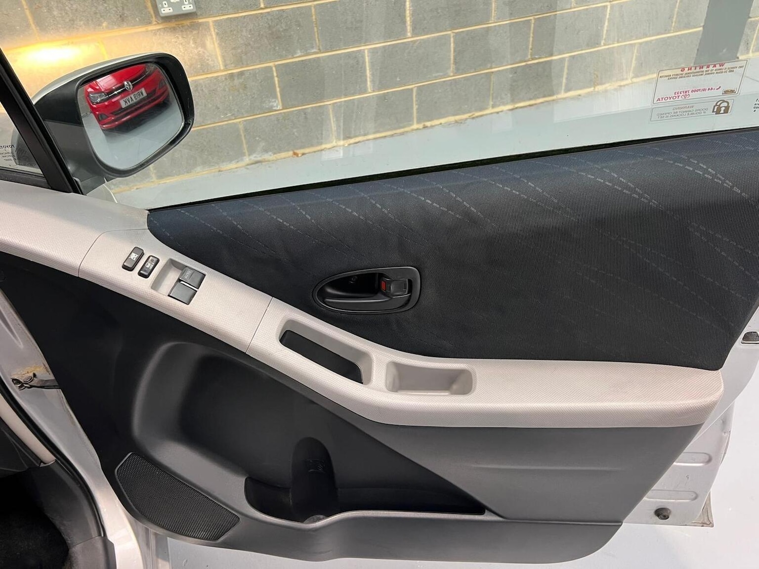 Used Toyota Yaris 2006 for sale - 76945391: Photo 26