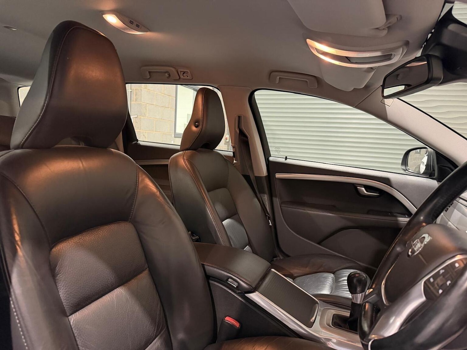 Used Volvo V70 2013 for sale - 77541681: Photo 11