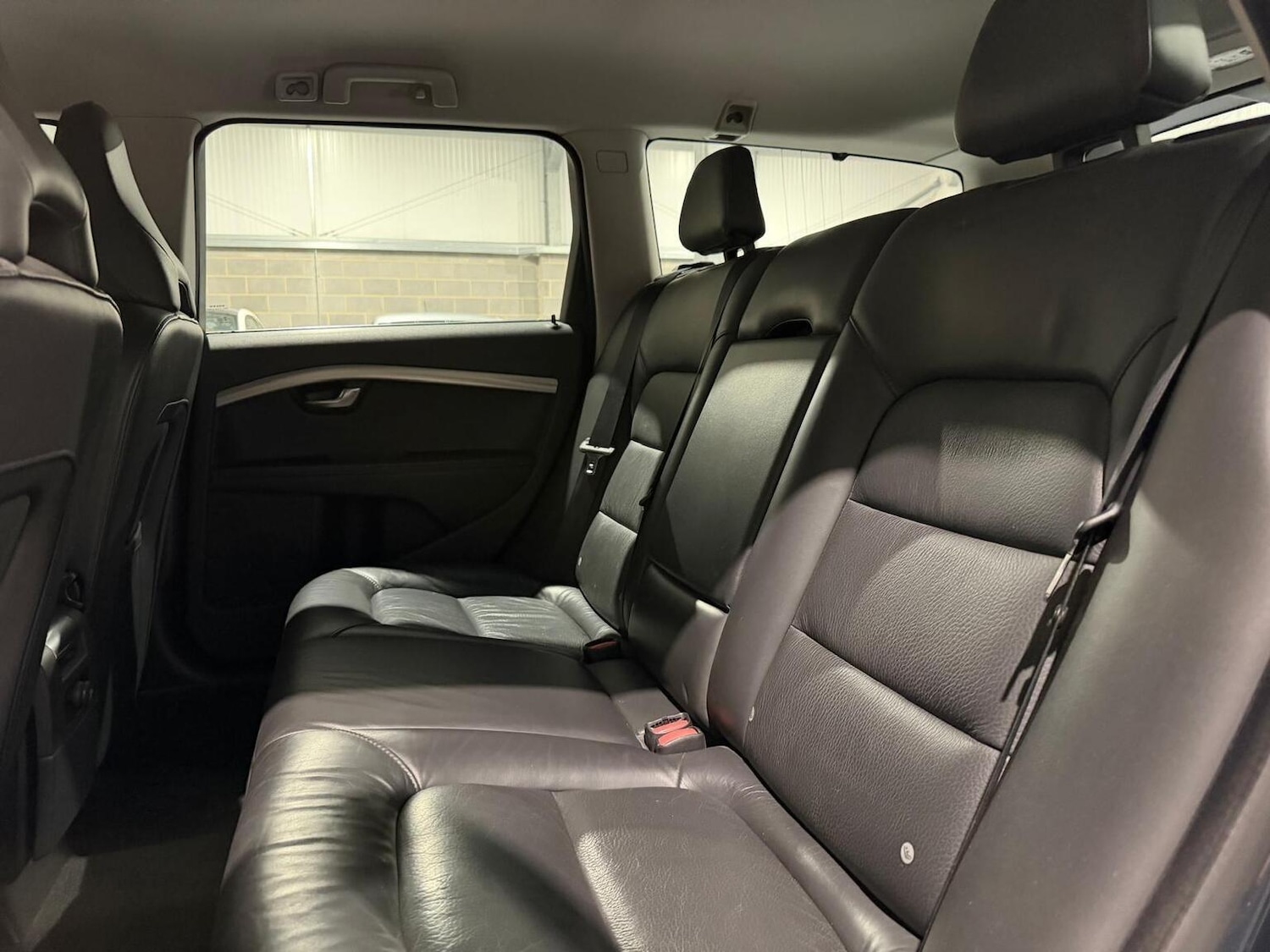 Used Volvo V70 2013 for sale - 77541681: Photo 13