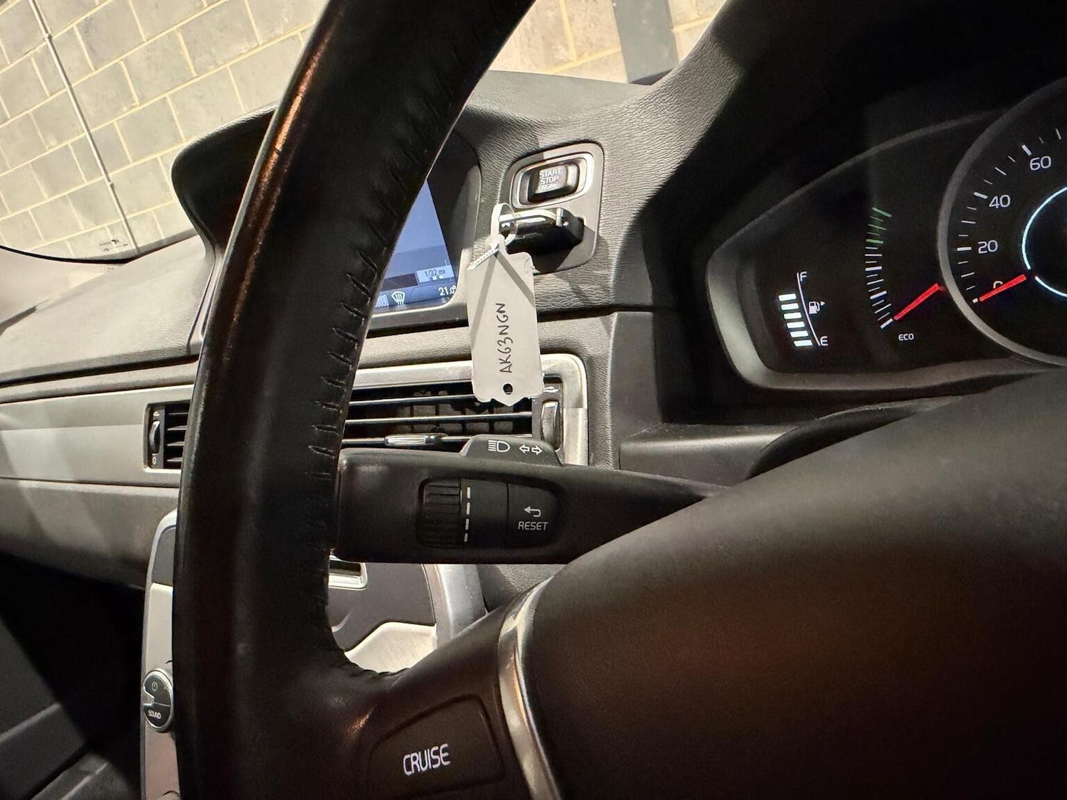 Used Volvo V70 2013 for sale - 77541681: Photo 25