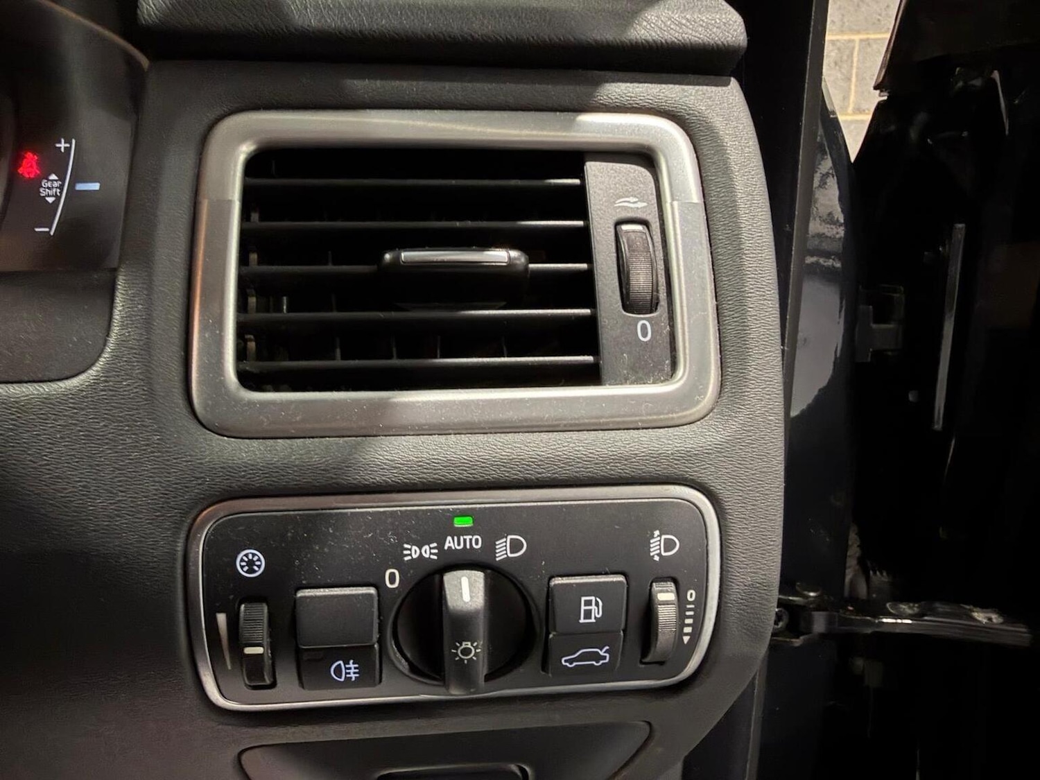 Used Volvo V70 2013 for sale - 77541681: Photo 29