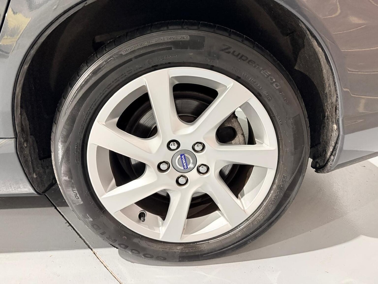 Used Volvo V70 2013 for sale - 77541681: Photo 37