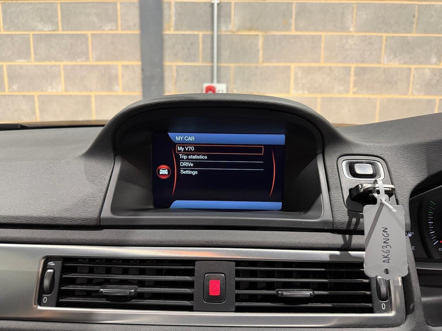 Used Volvo V70 2013 for sale - 77541681: Photo 44