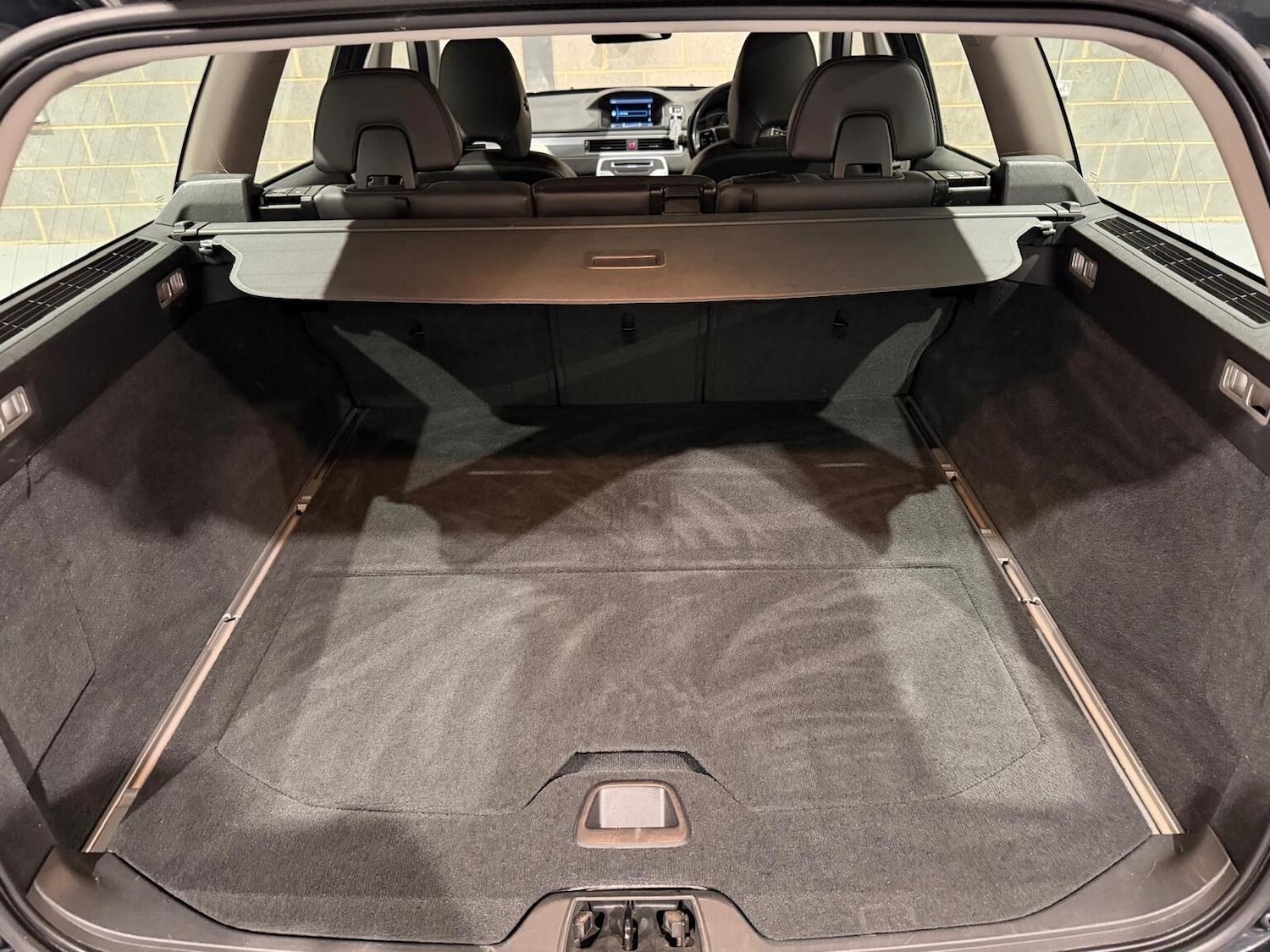 Used Volvo V70 2013 for sale - 77541681: Photo 50