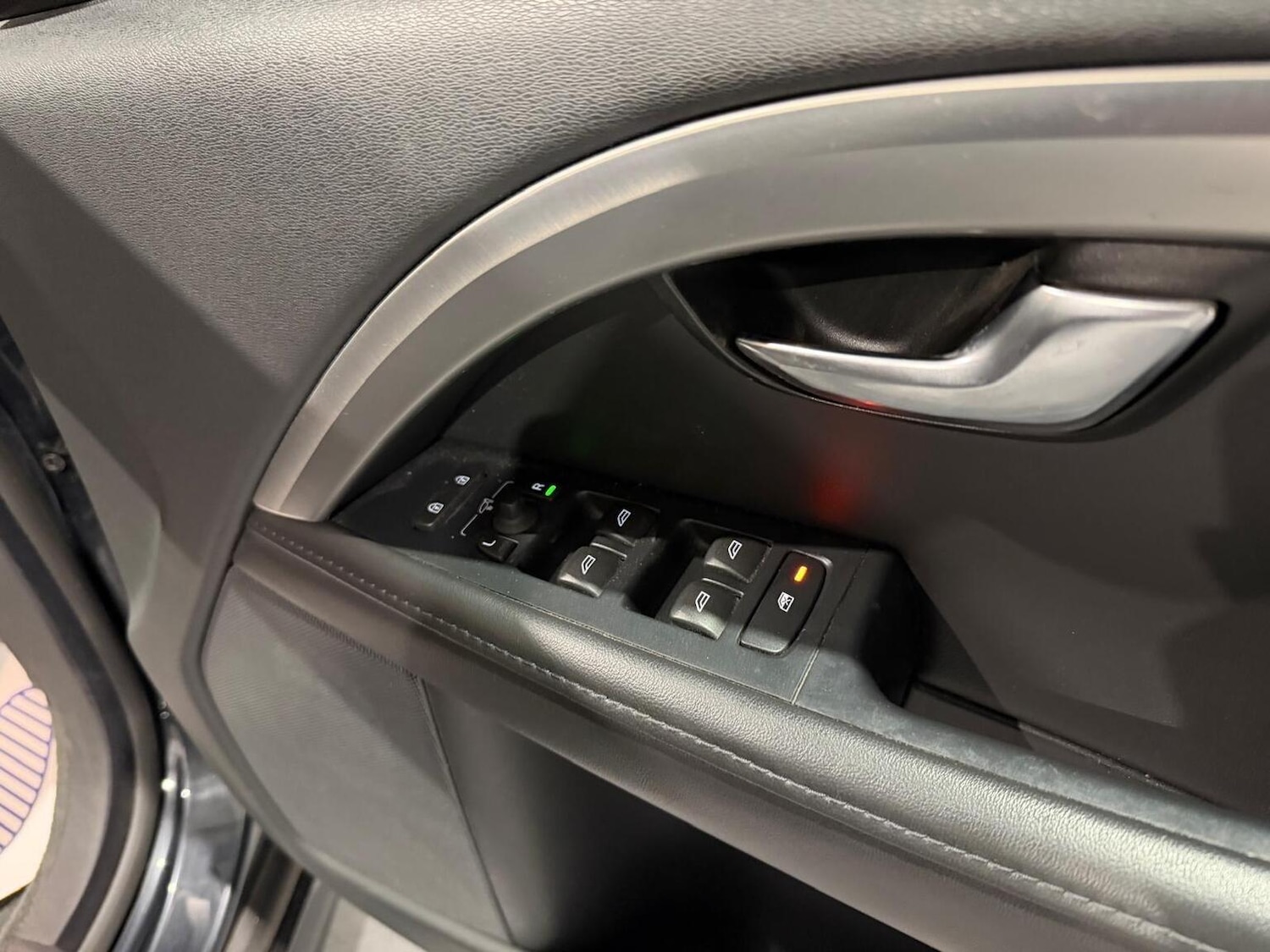 Used Volvo V70 2013 for sale - 77541681: Photo 66