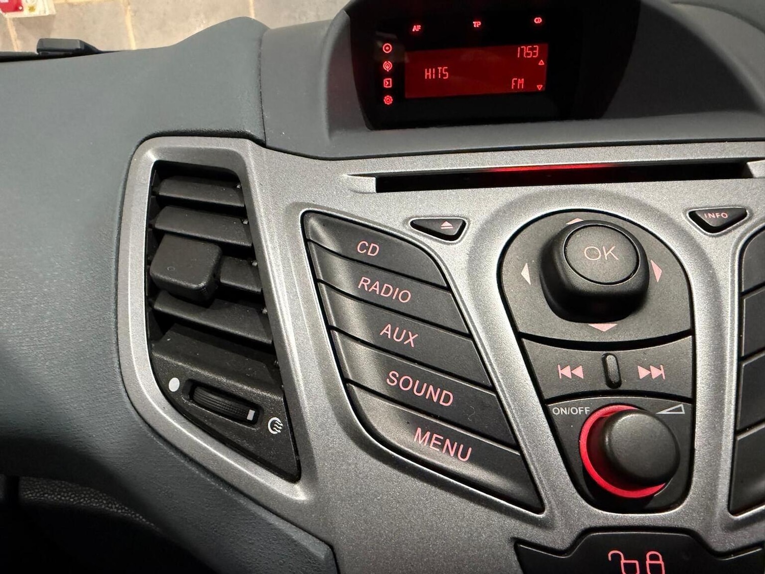 Used Ford Fiesta 2009 for sale - 77474824: Photo 22