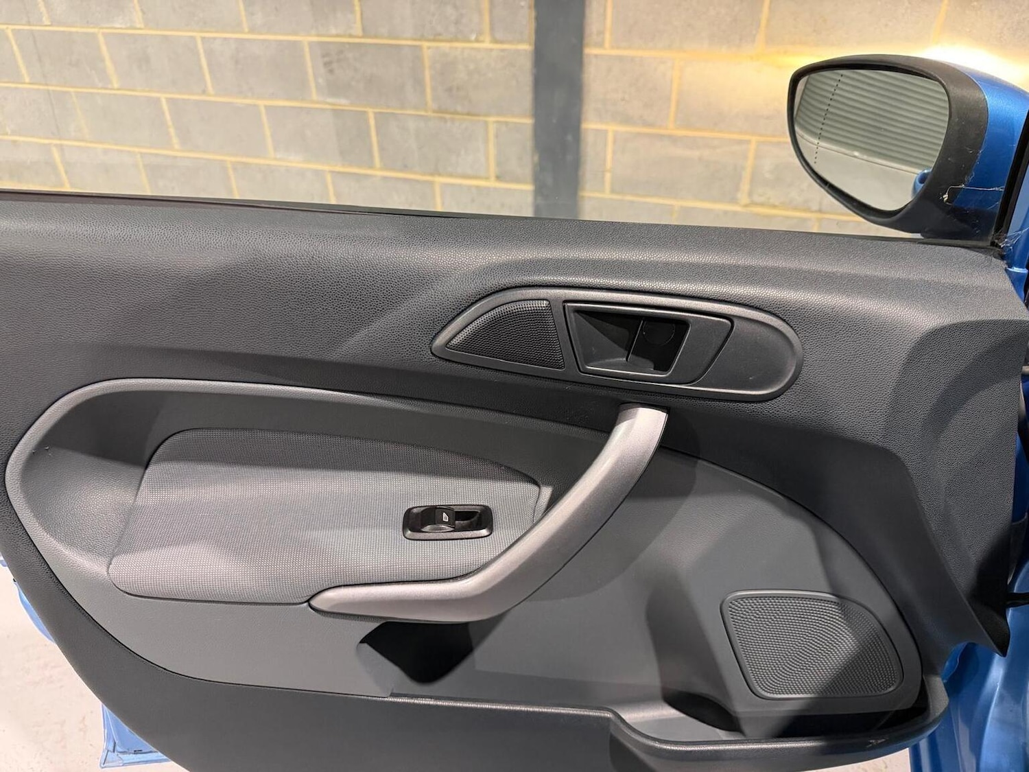 Used Ford Fiesta 2009 for sale - 77474824: Photo 32