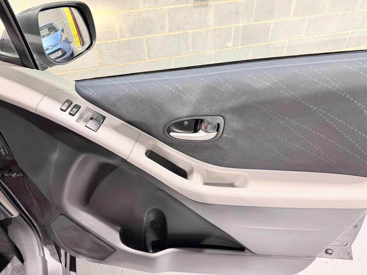 Used Toyota Yaris 2008 for sale - 77474815: Photo 29