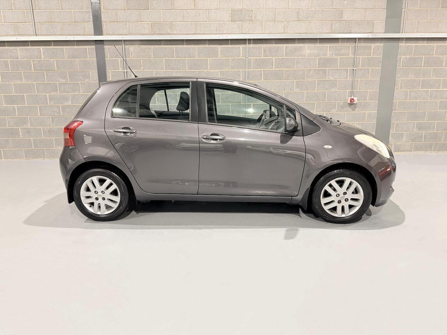 Used Toyota Yaris 2008 for sale - 77474815: Photo 8
