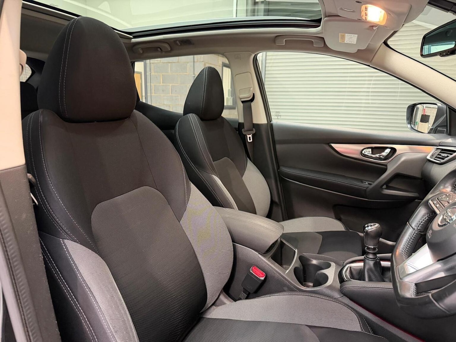 Used Nissan Qashqai 2017 for sale - 77400061: Photo 17