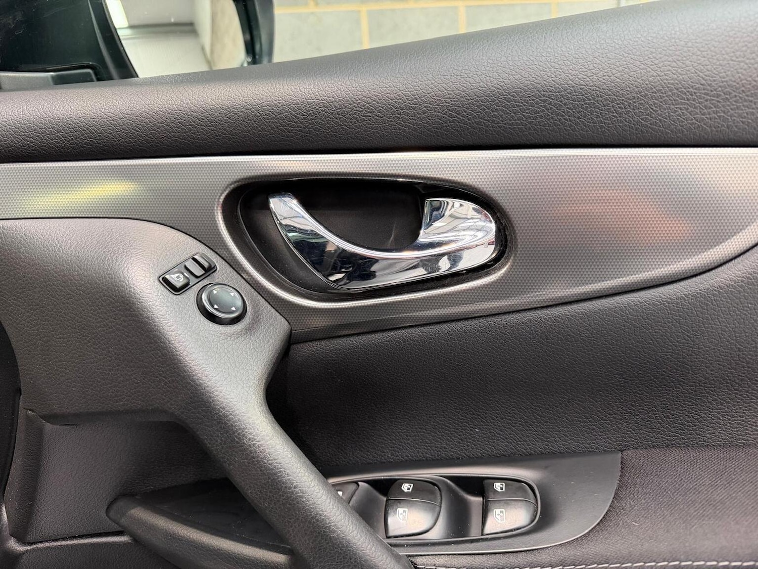 Used Nissan Qashqai 2017 for sale - 77400061: Photo 22