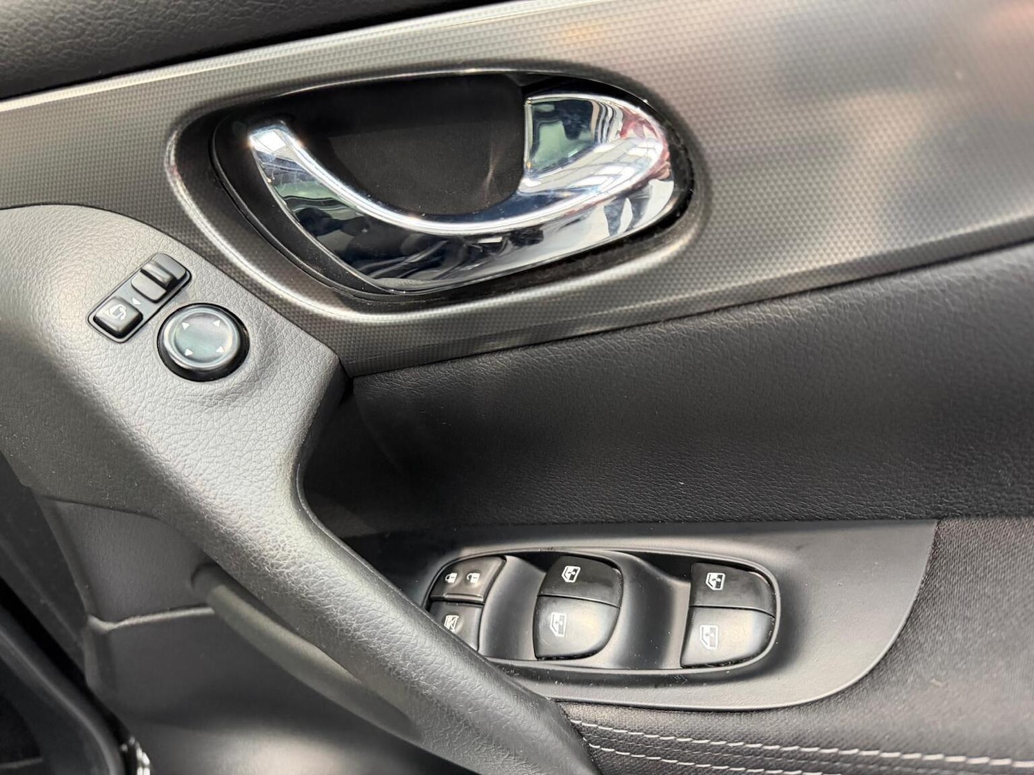 Used Nissan Qashqai 2017 for sale - 77400061: Photo 23