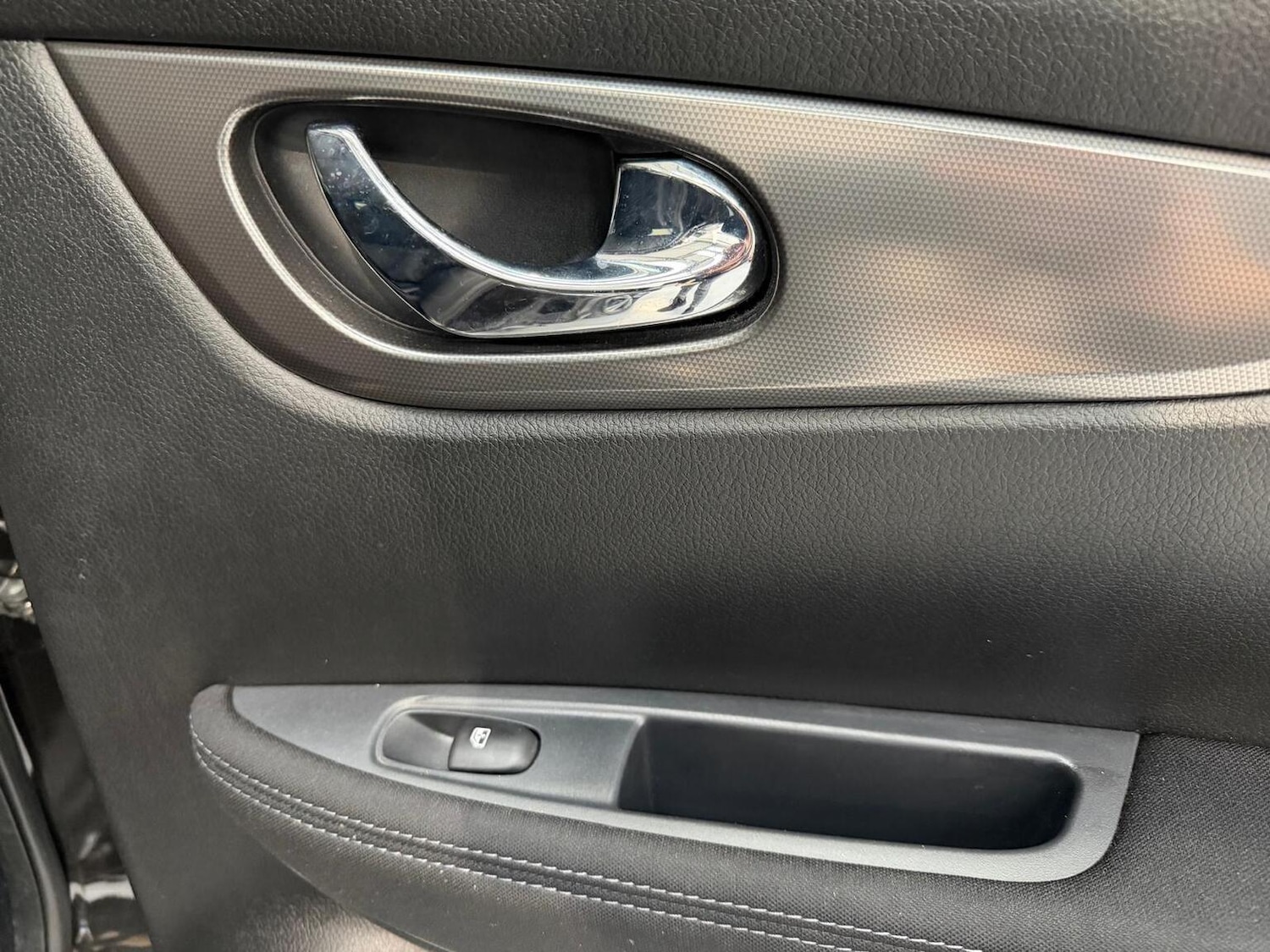 Used Nissan Qashqai 2017 for sale - 77400061: Photo 31