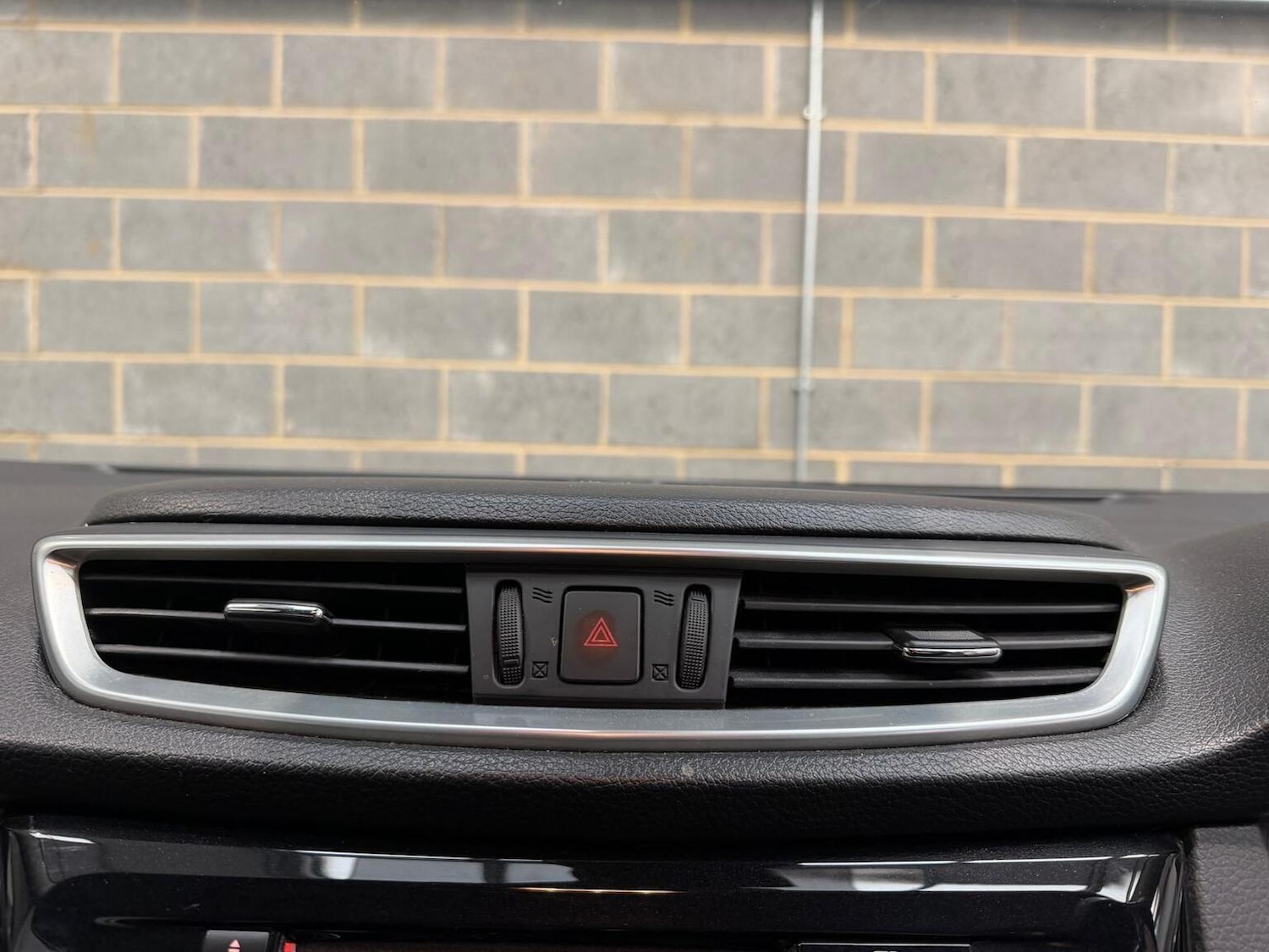 Used Nissan Qashqai 2017 for sale - 77400061: Photo 66