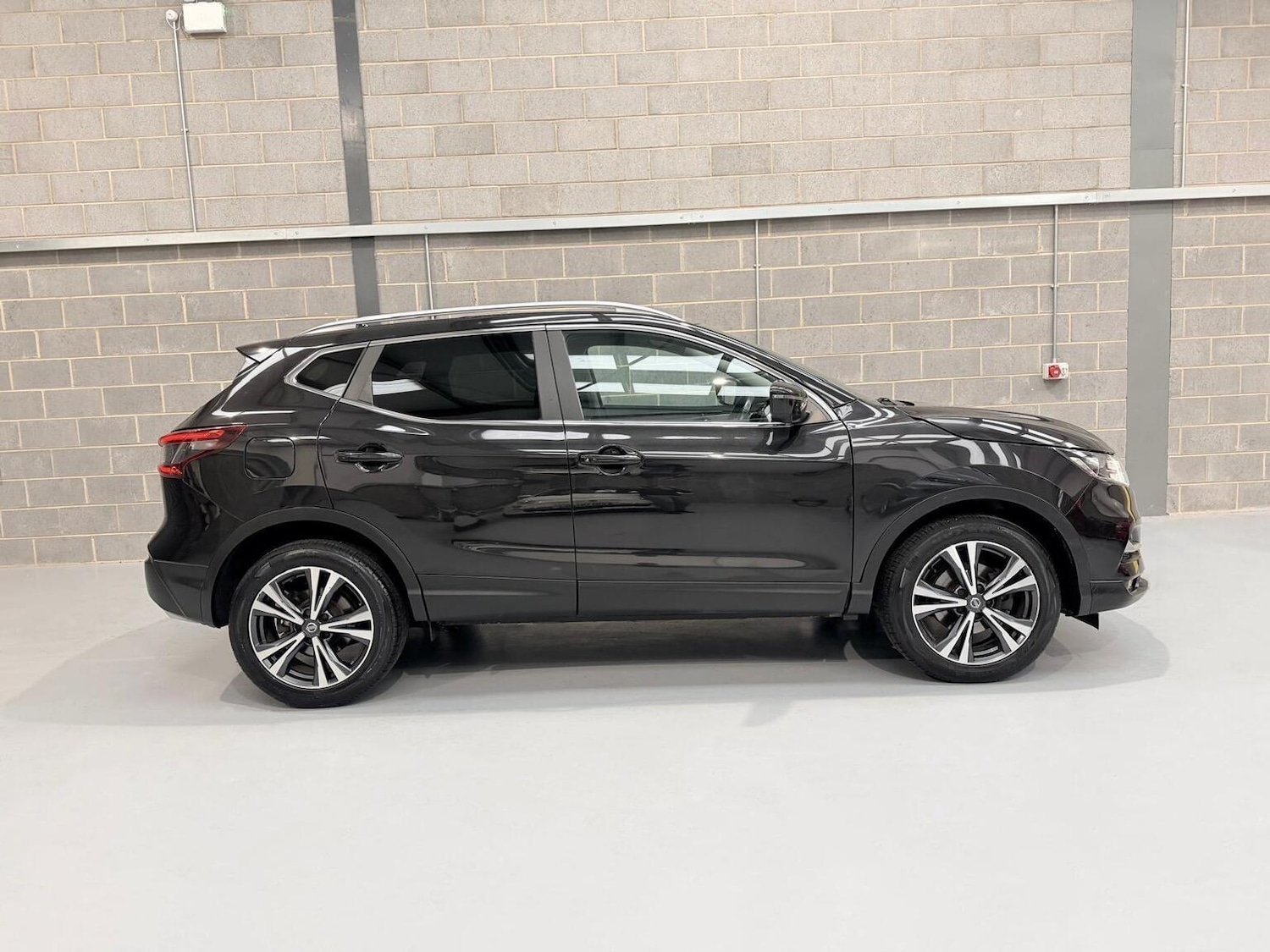 Used Nissan Qashqai 2017 for sale - 77400061: Photo 8