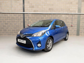 Used Toyota Yaris 2015 for sale - 79519587: Photo