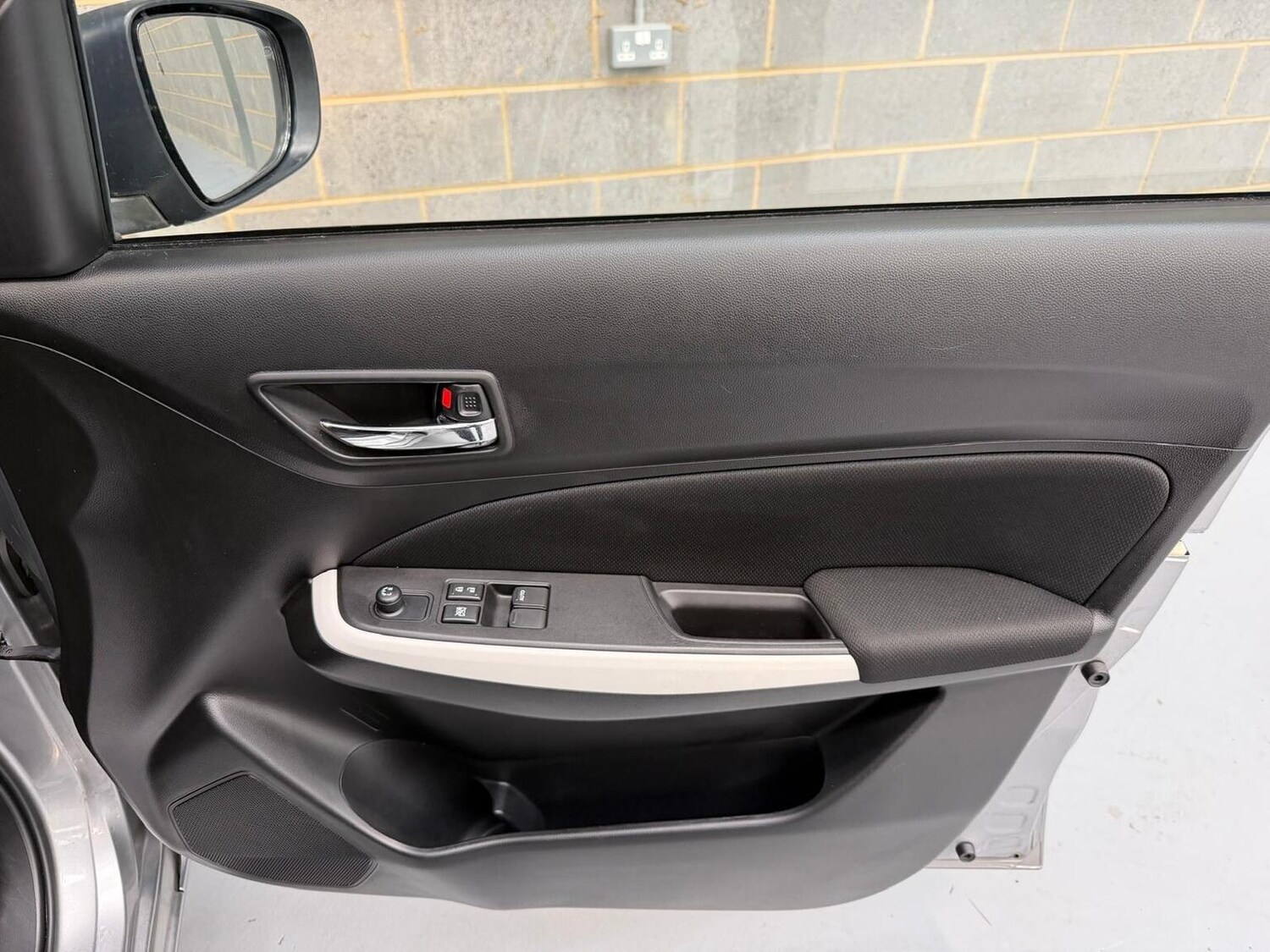 Used Suzuki Swift 2018 for sale - 78197949: Photo 27