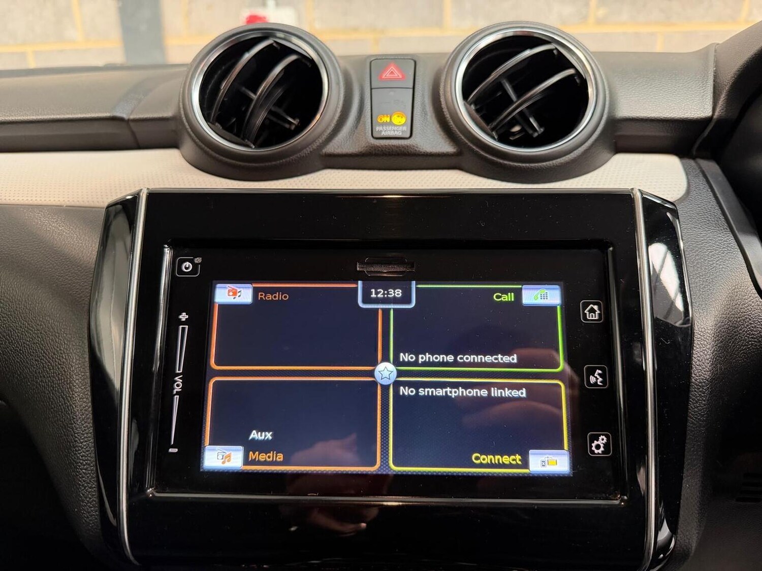 Used Suzuki Swift 2018 for sale - 78197949: Photo 35