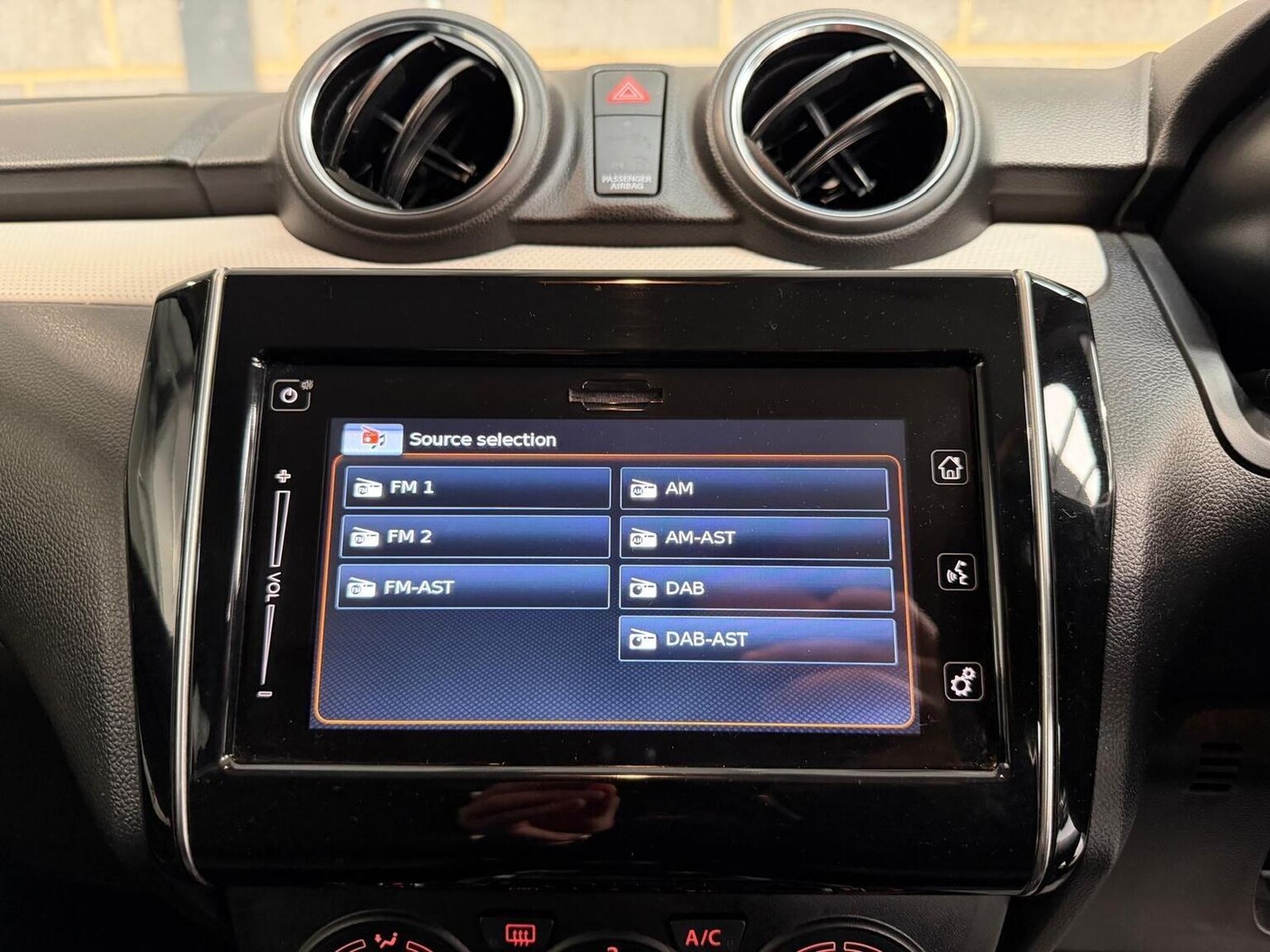 Used Suzuki Swift 2018 for sale - 78197949: Photo 37