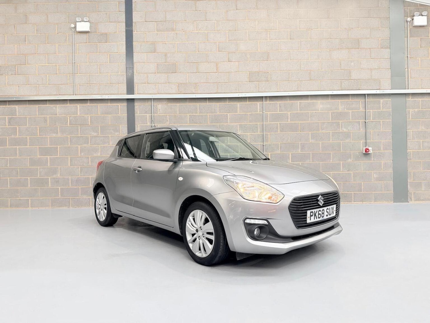 Used Suzuki Swift 2018 for sale - 78197949: Photo 5