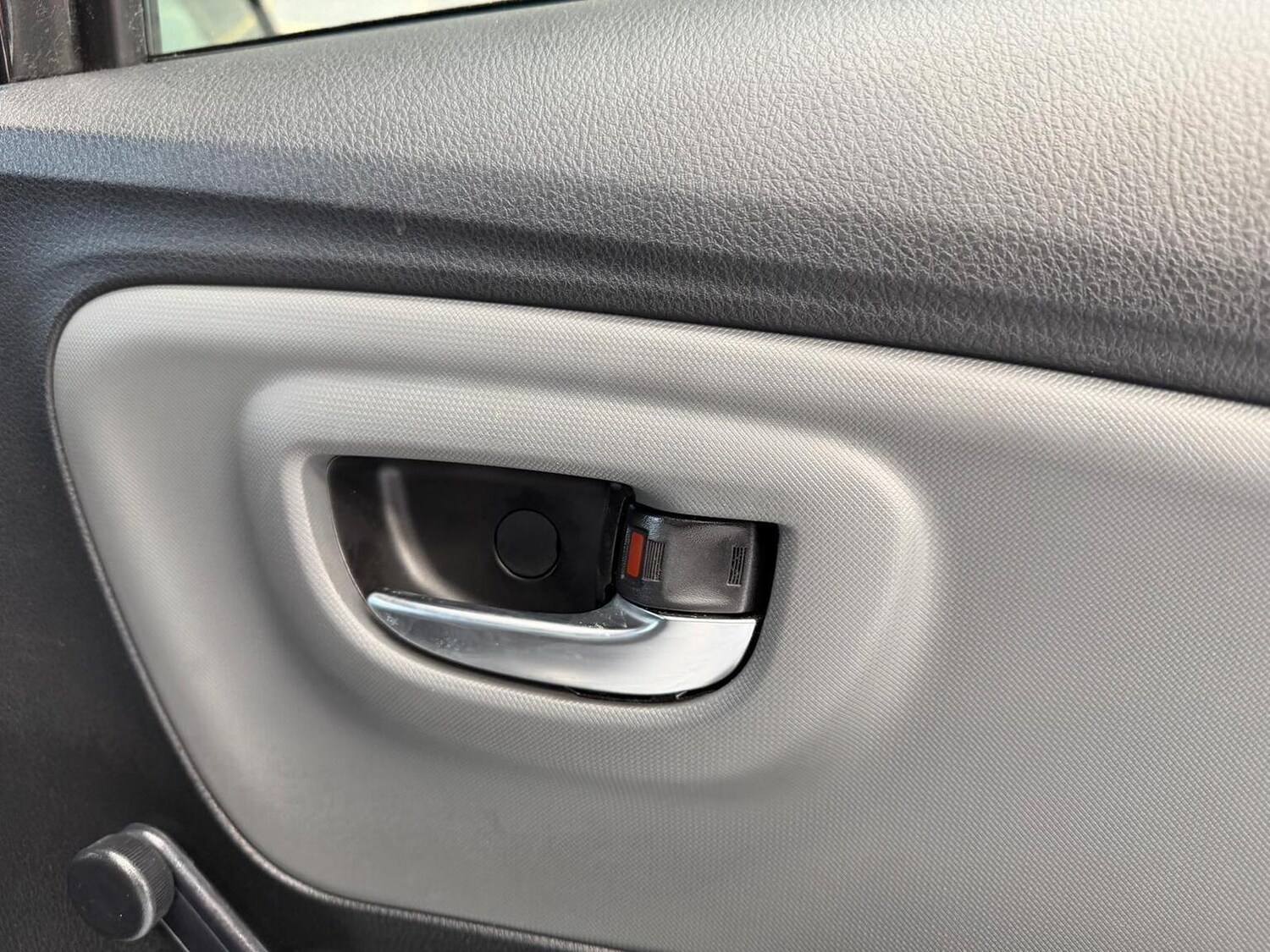 Used Toyota Yaris 2016 for sale - 78197956: Photo 30