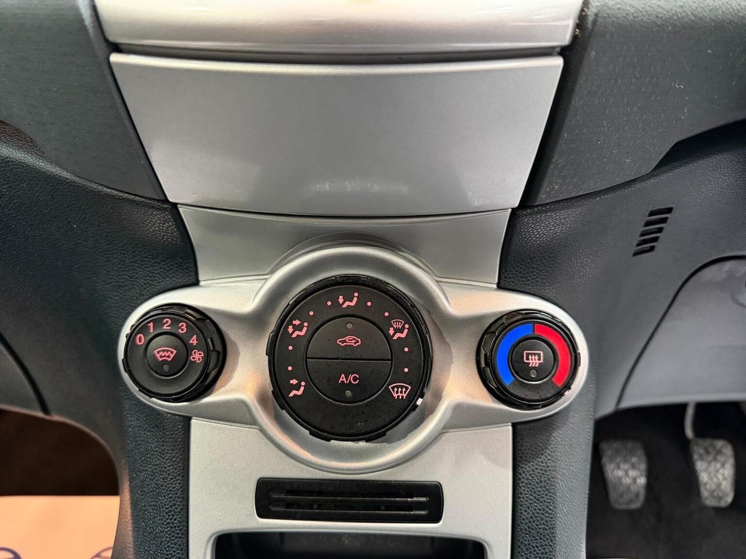 Used Ford Fiesta 2009 for sale - 77233765: Photo 18