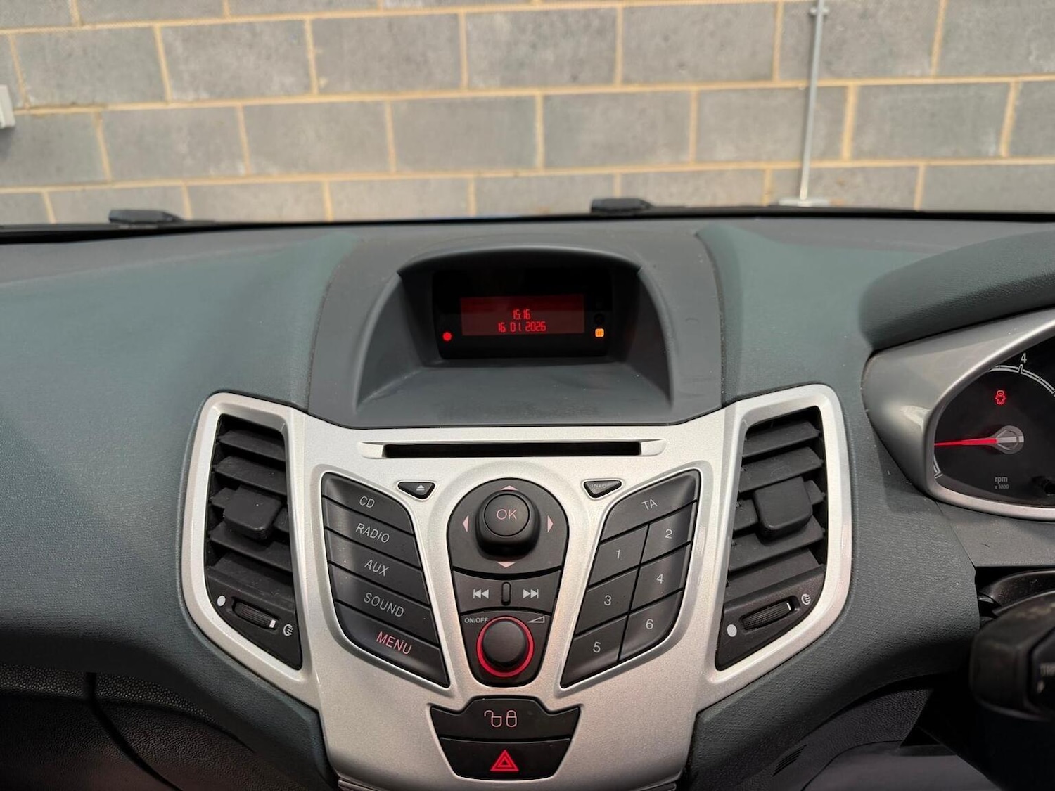 Used Ford Fiesta 2009 for sale - 77233765: Photo 32