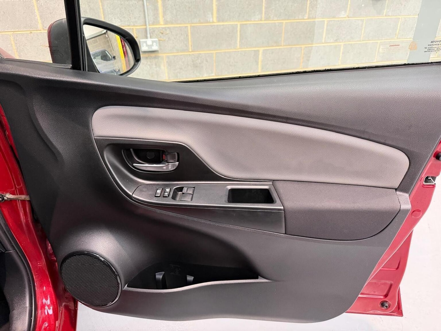 Used Toyota Yaris 2019 for sale - 77189284: Photo 33