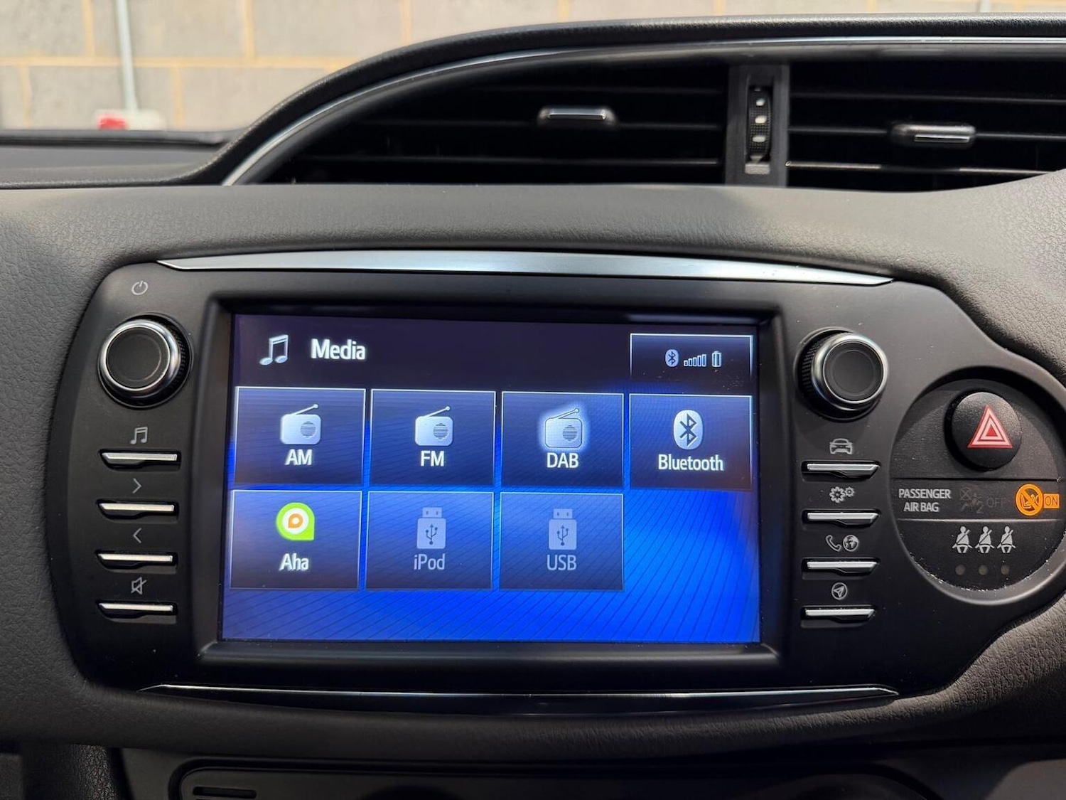 Used Toyota Yaris 2019 for sale - 77189284: Photo 41