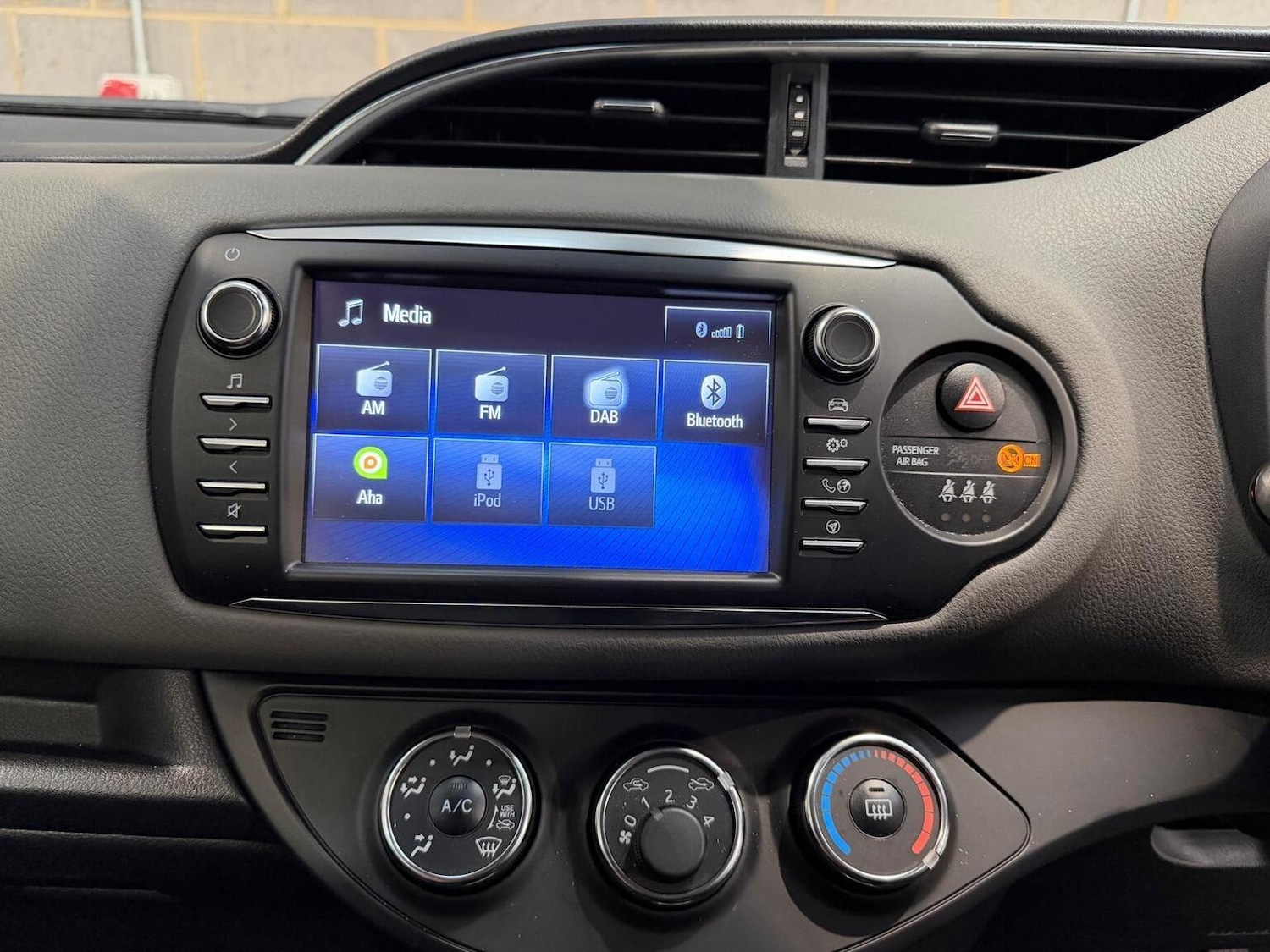 Used Toyota Yaris 2019 for sale - 77189284: Photo 42