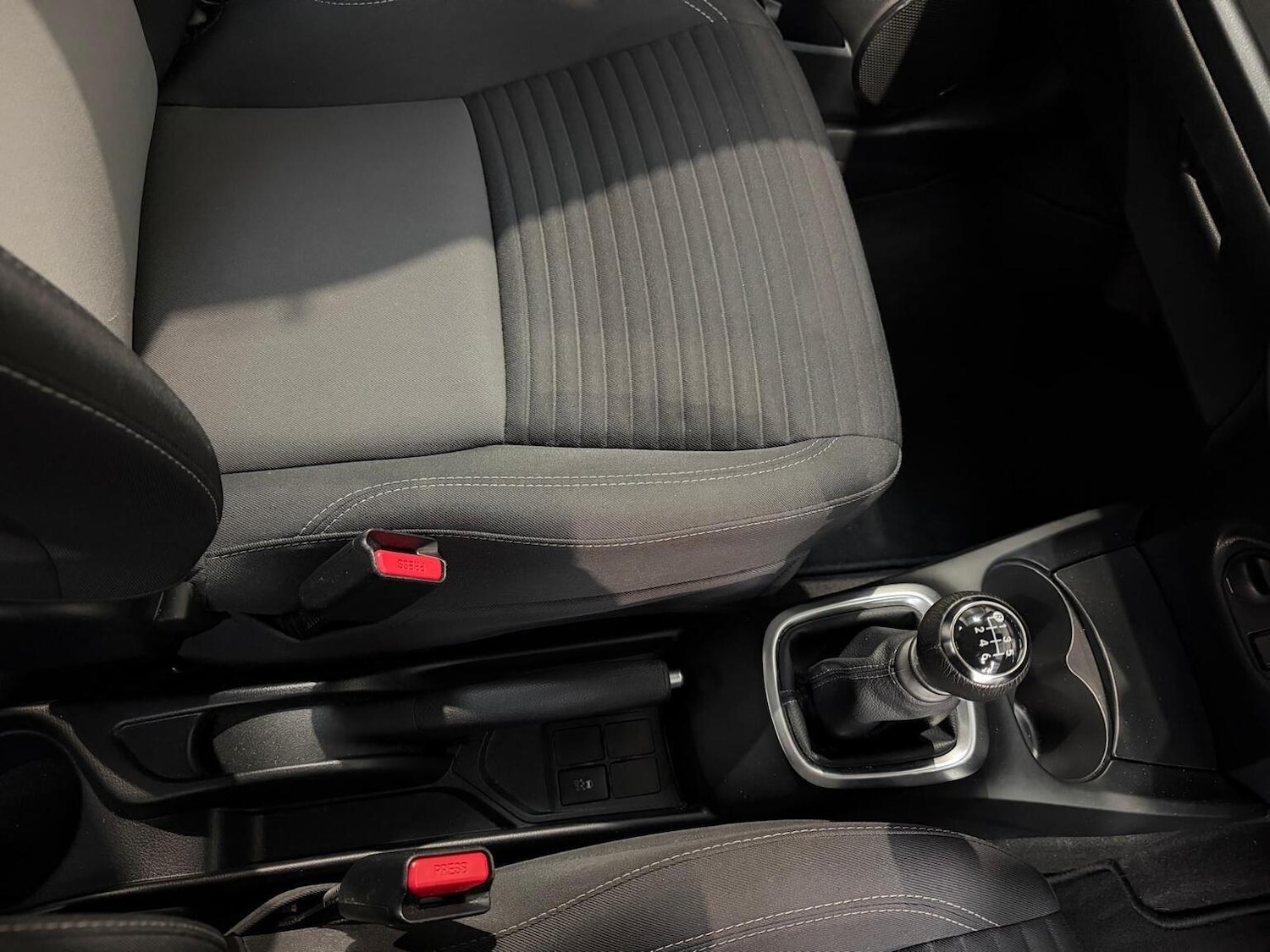 Used Toyota Yaris 2019 for sale - 77189284: Photo 46