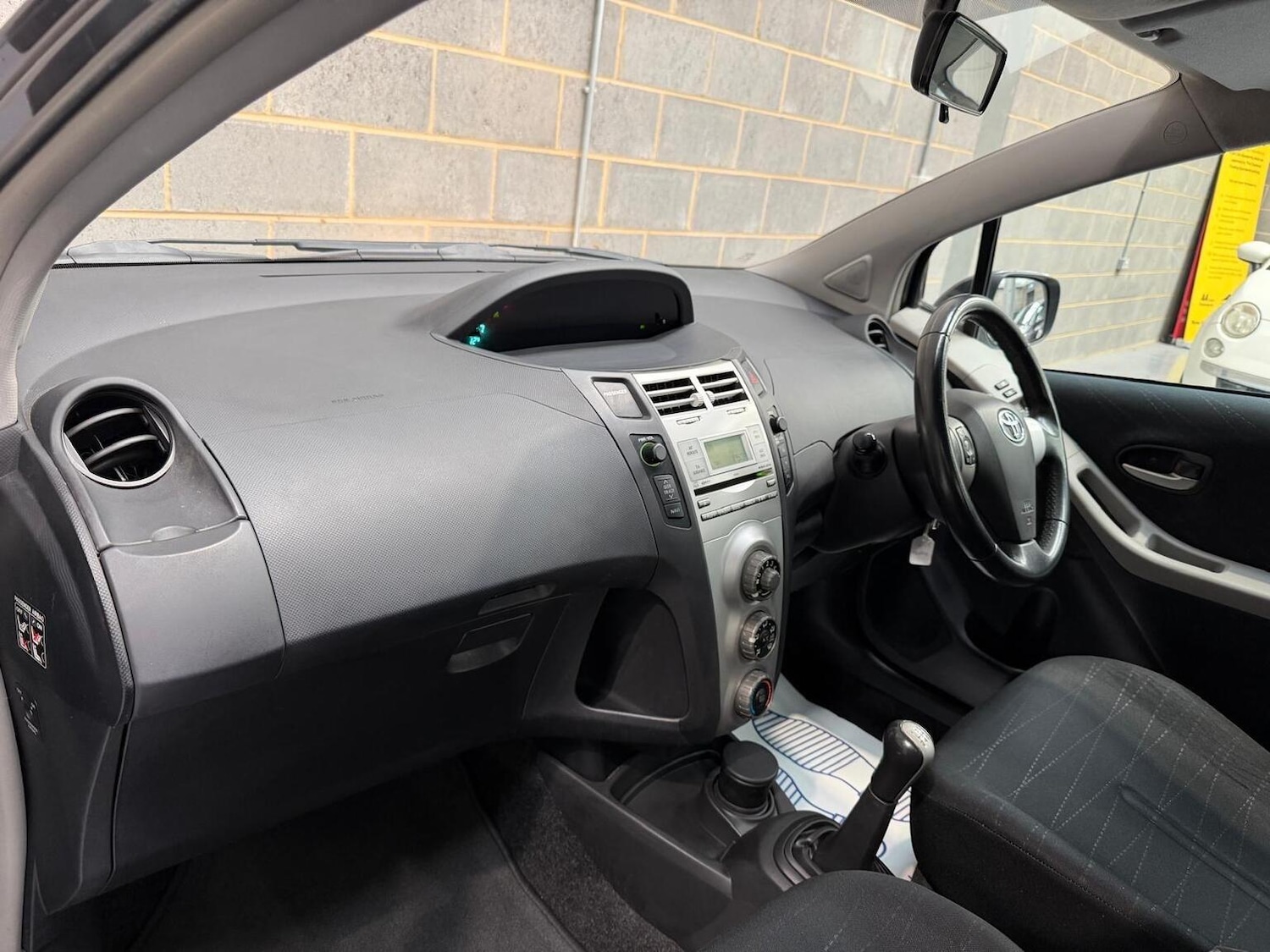 Used Toyota Yaris 2008 for sale - 77638621: Photo 10