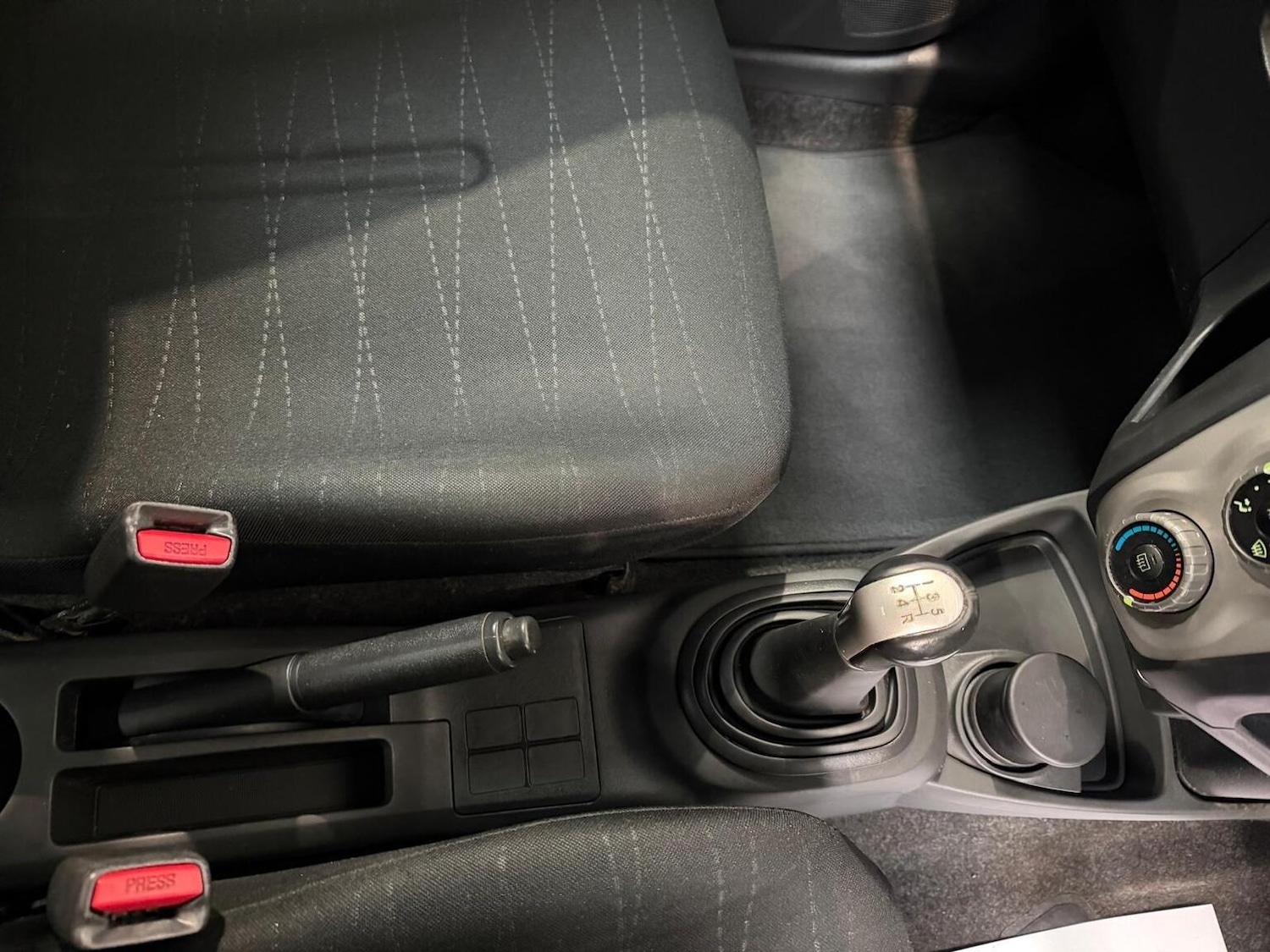 Used Toyota Yaris 2008 for sale - 77638621: Photo 11