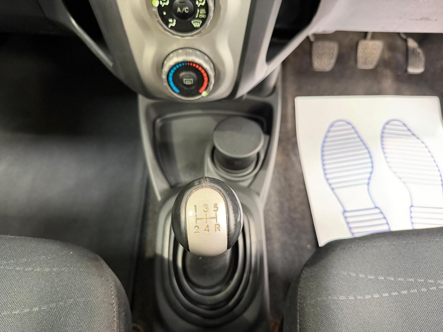 Used Toyota Yaris 2008 for sale - 77638621: Photo 12