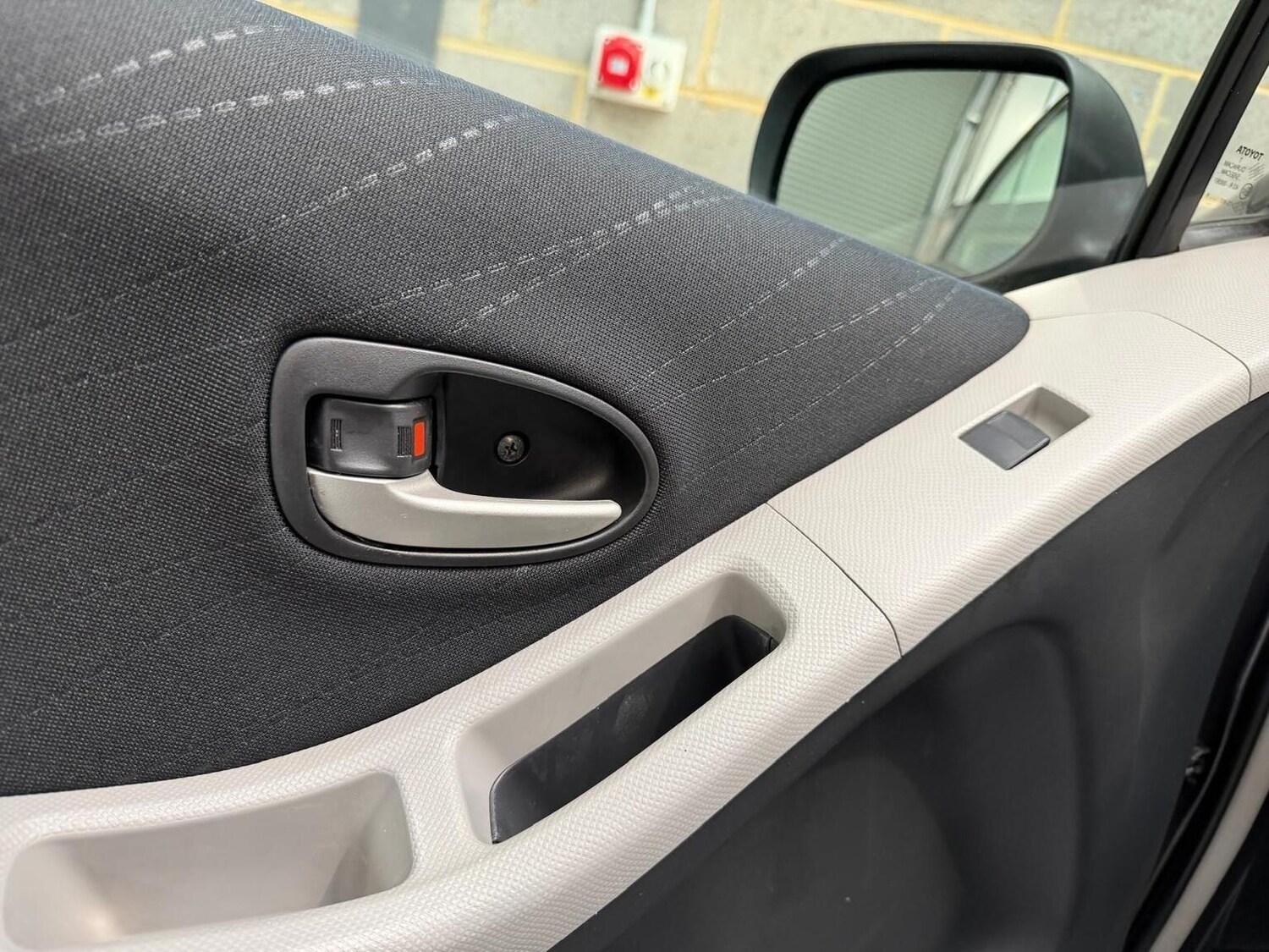 Used Toyota Yaris 2008 for sale - 77638621: Photo 25