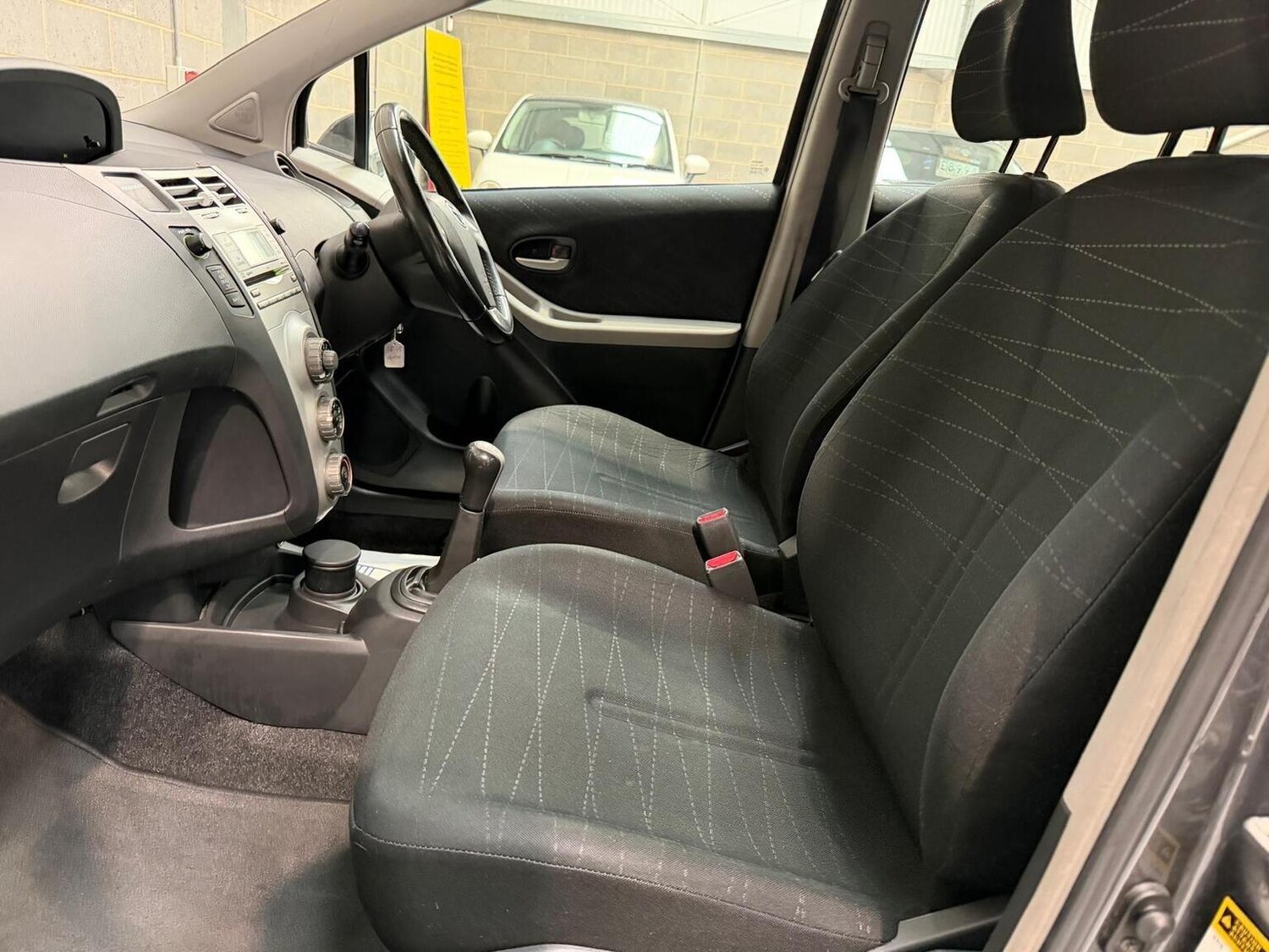 Used Toyota Yaris 2008 for sale - 77638621: Photo 34