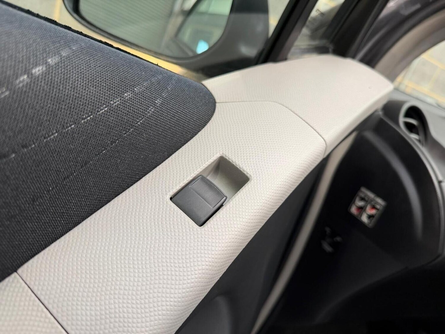 Used Toyota Yaris 2008 for sale - 77638621: Photo 42