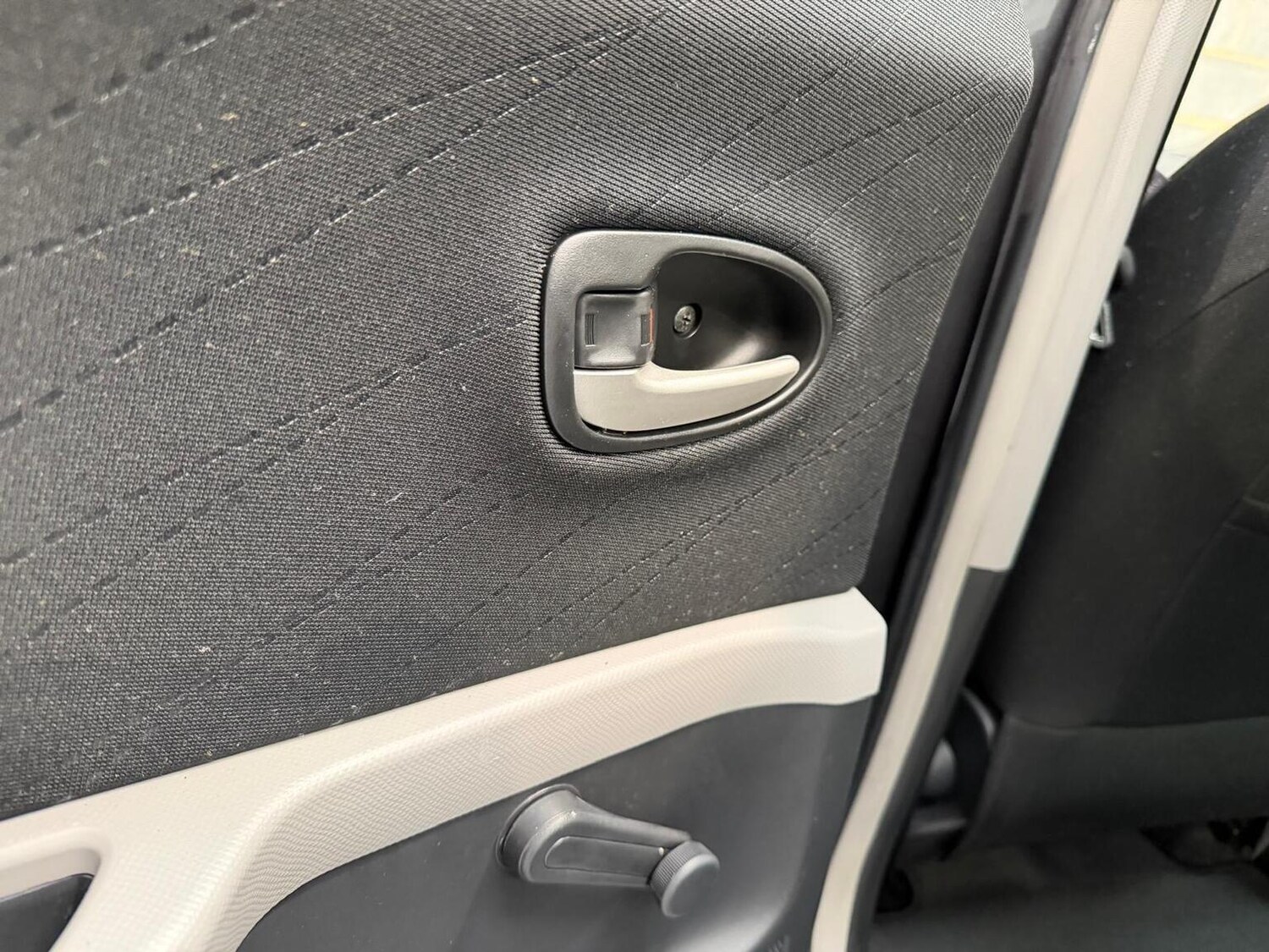 Used Toyota Yaris 2008 for sale - 77638621: Photo 43