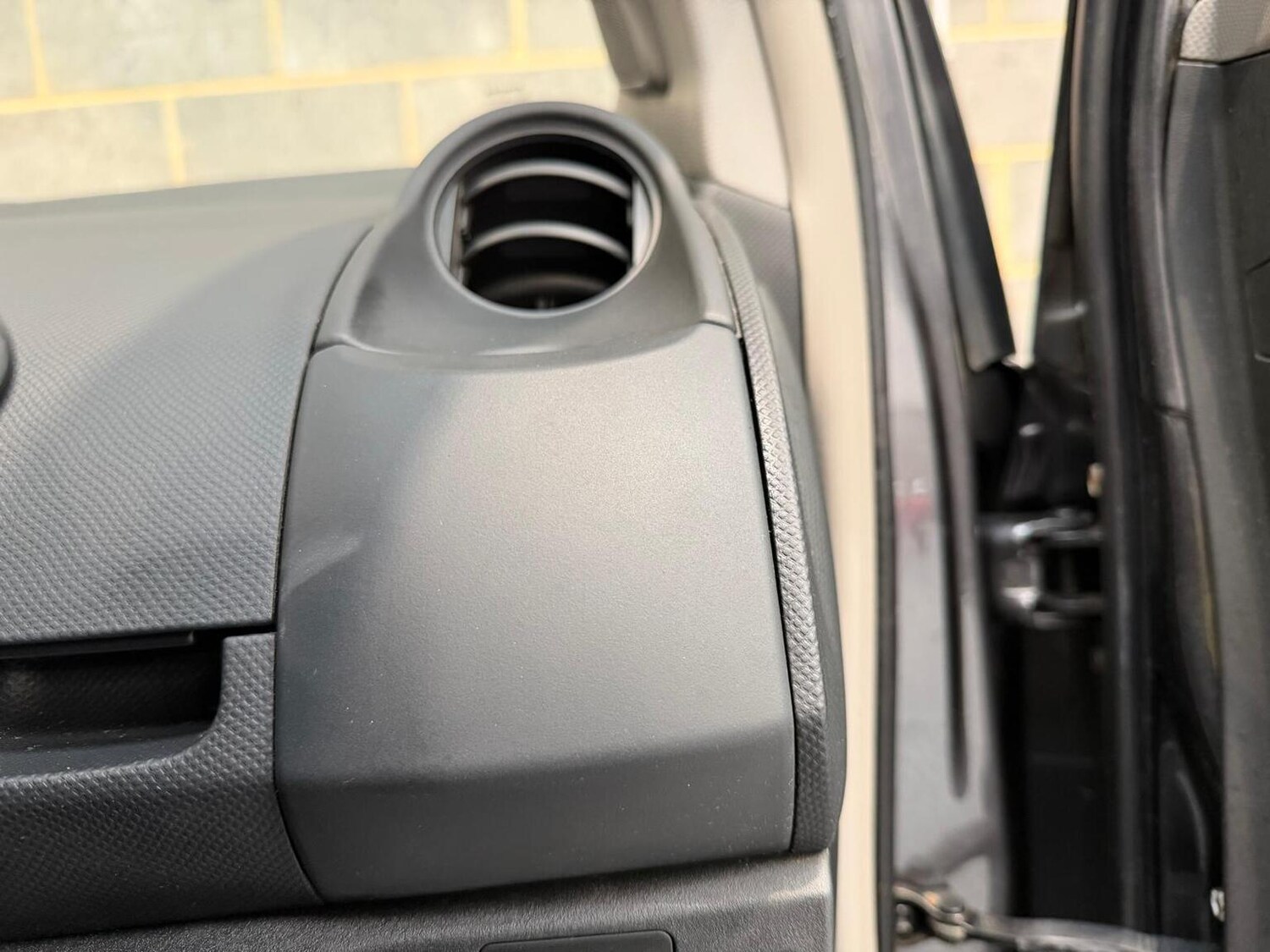 Used Toyota Yaris 2008 for sale - 77638621: Photo 47