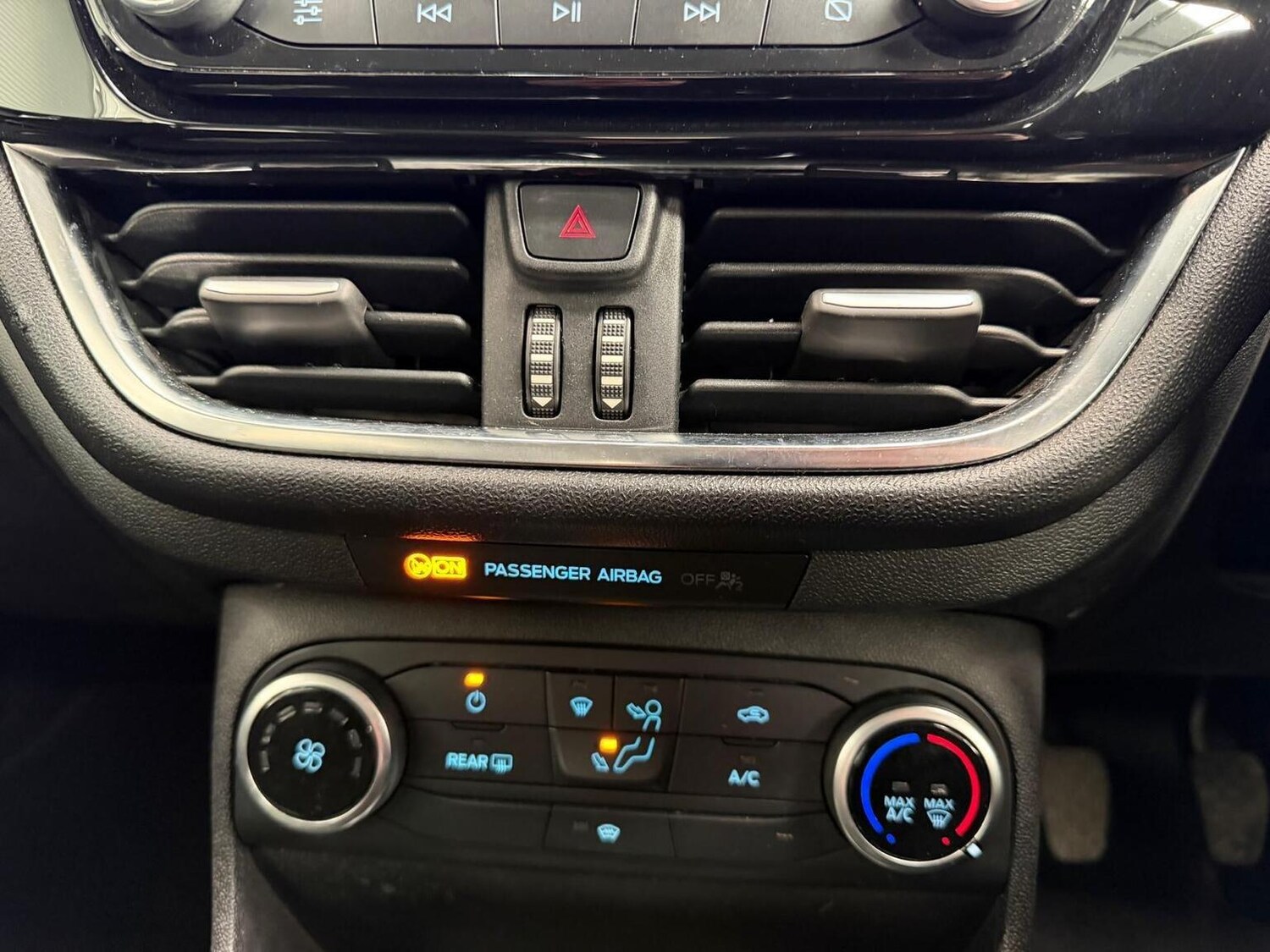 Used Ford Fiesta 2017 for sale - 78025750: Photo 37