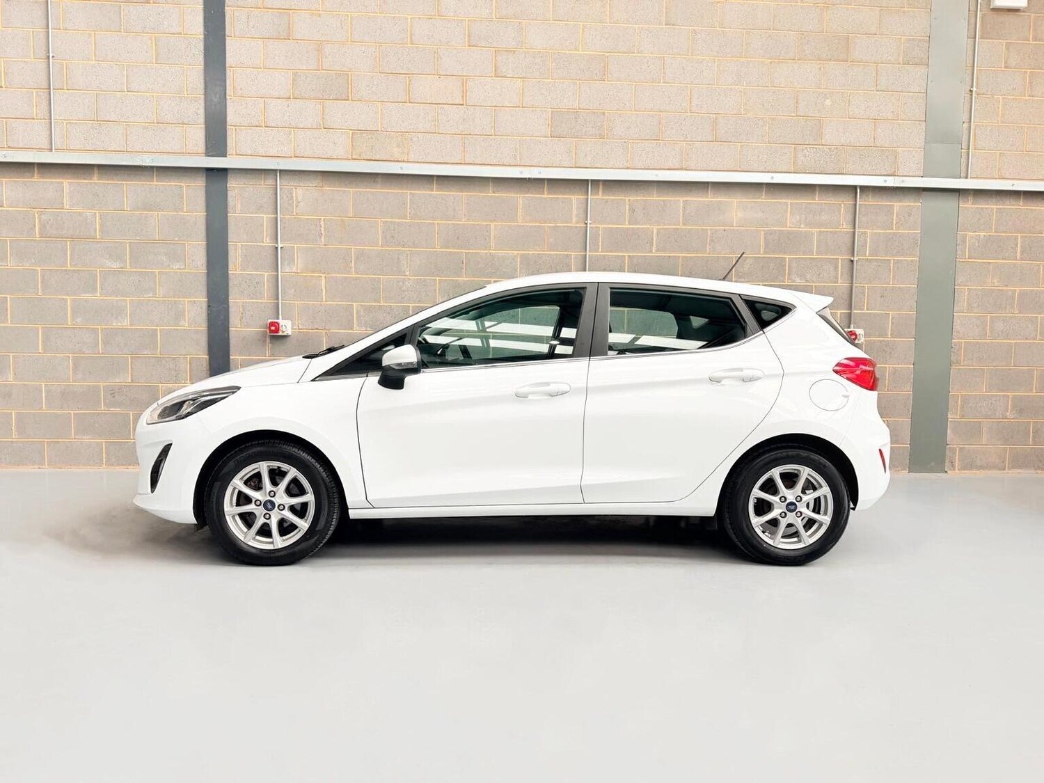 Used Ford Fiesta 2017 for sale - 78025750: Photo 6