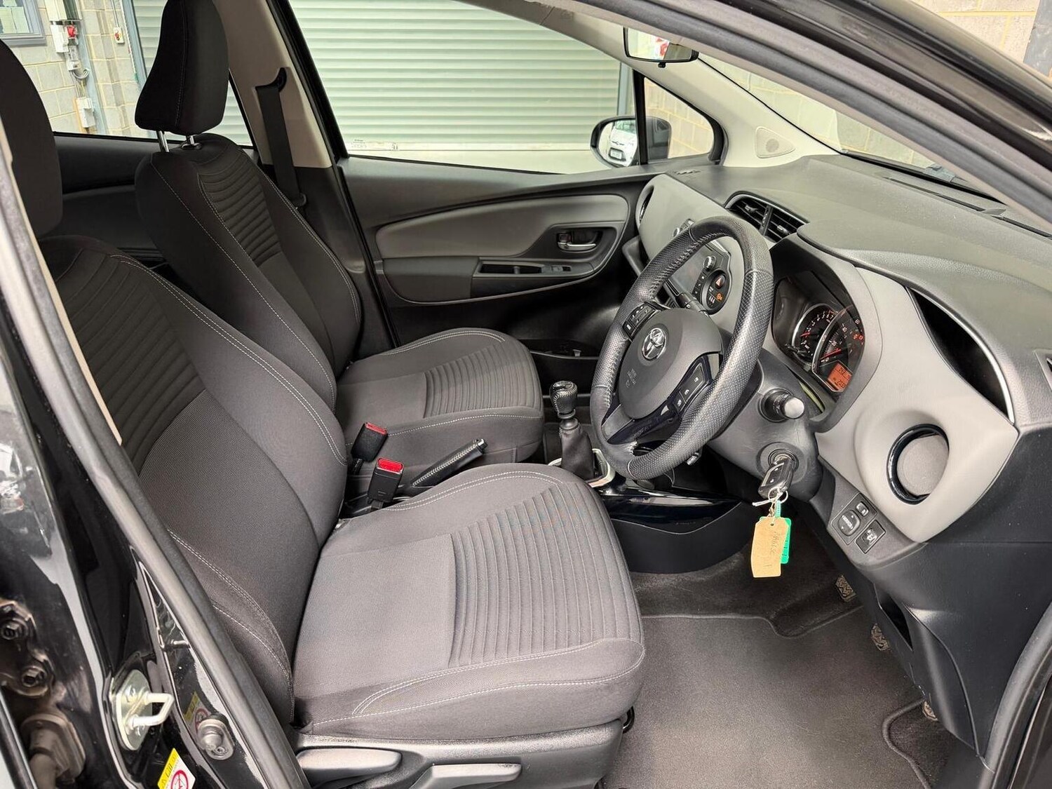 Used Toyota Yaris 2016 for sale - 78121574: Photo 14