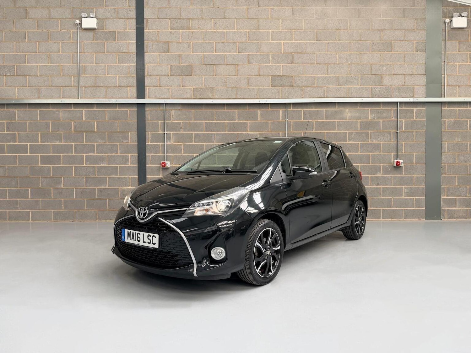 Used Toyota Yaris 2016 for sale - 78121574: Photo 3