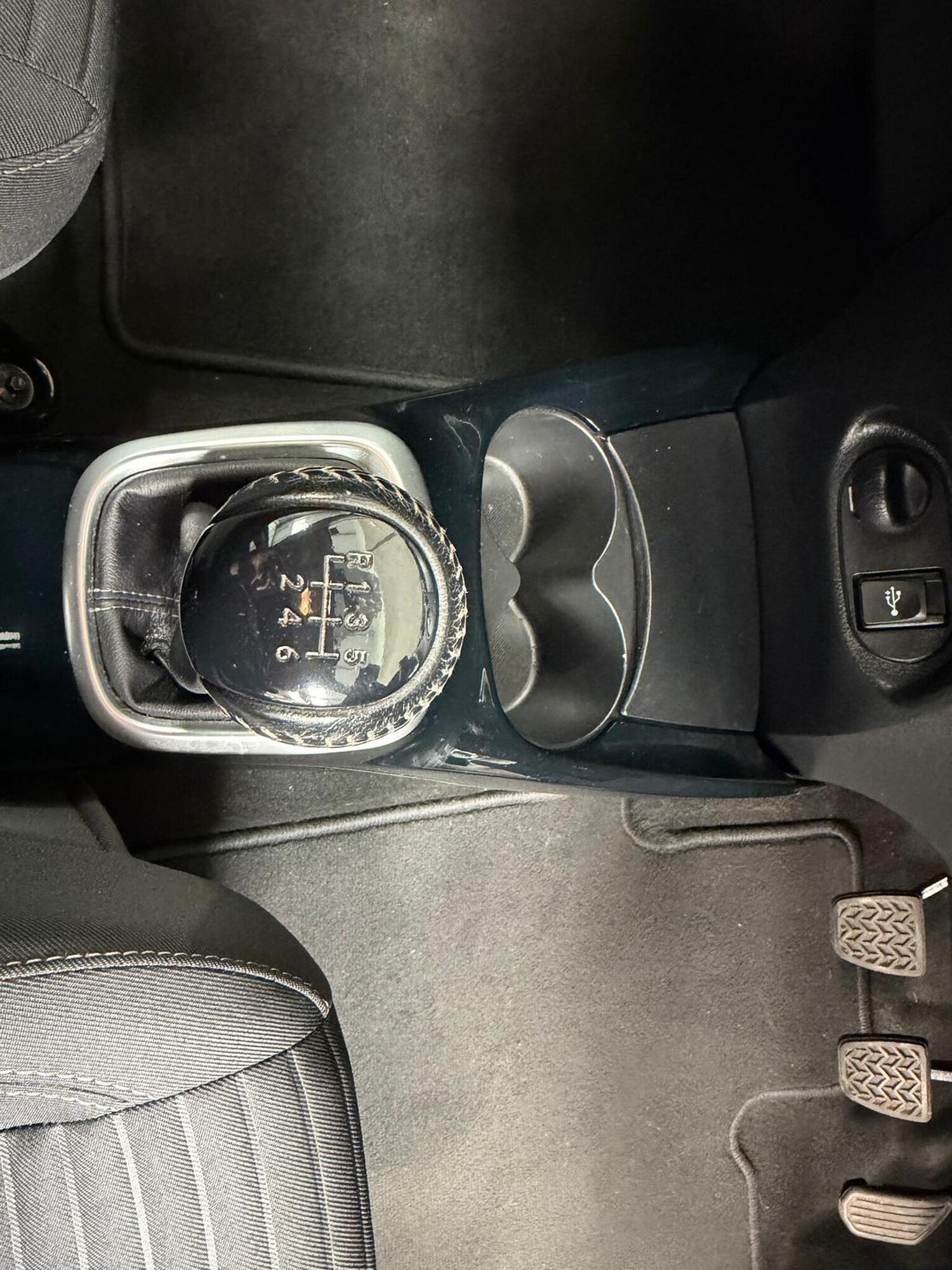 Used Toyota Yaris 2016 for sale - 78121574: Photo 36