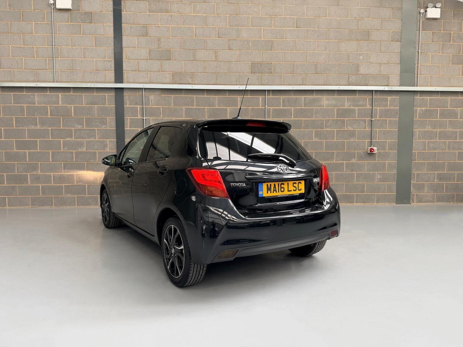 Used Toyota Yaris 2016 for sale - 78121574: Photo 4